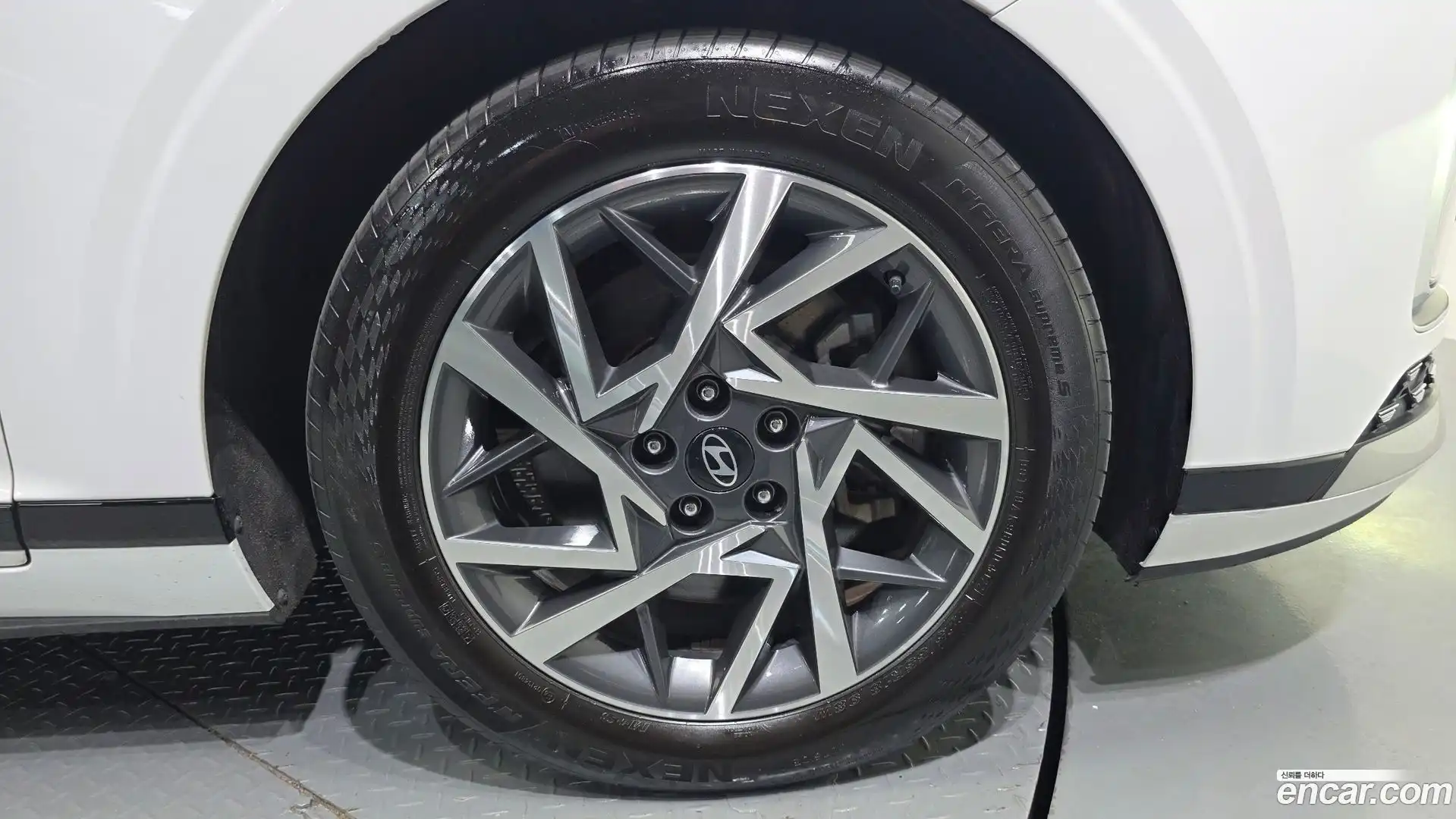 Grandeur Hyundai 2023.0-OUTER-031
