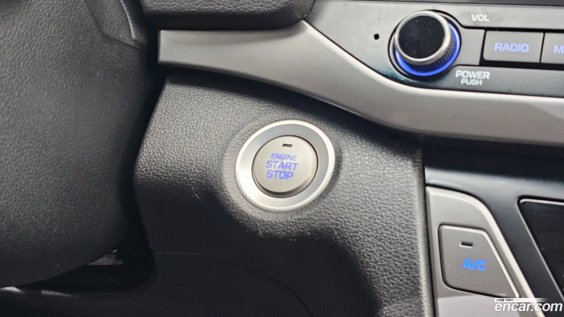 AVANTE Hyundai 2018.6-OPTION-024