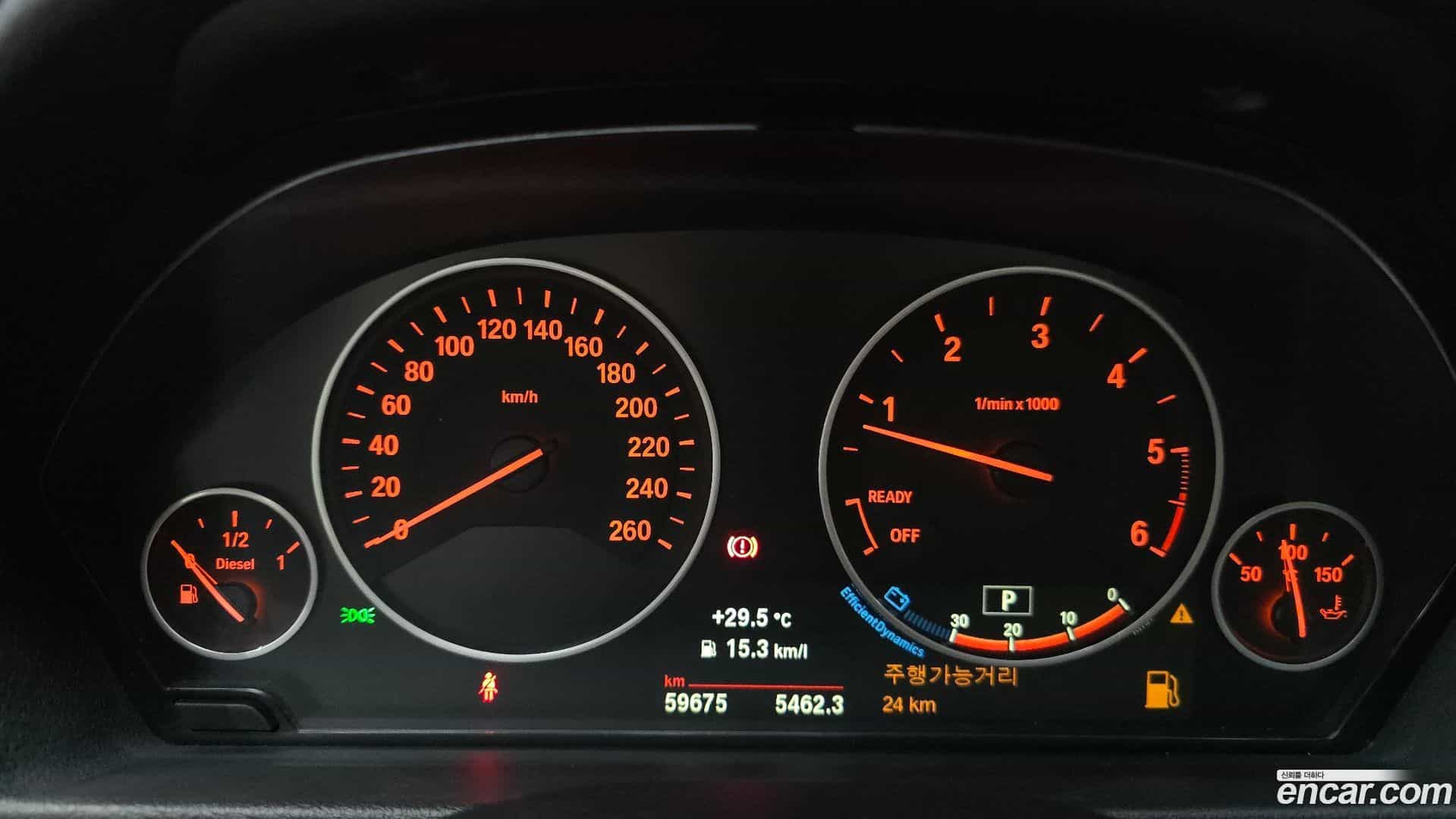 3-Series BMW 2017.11-INNER-008
