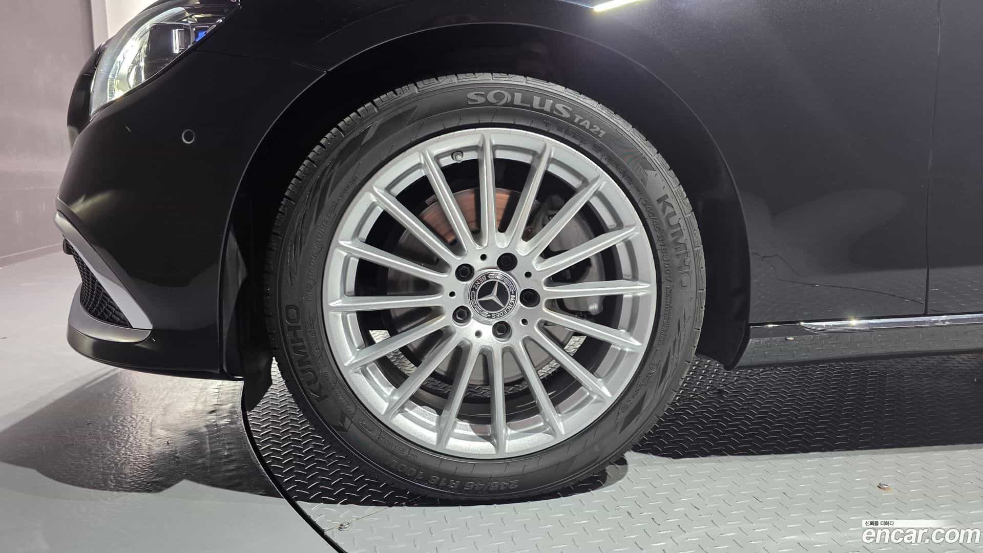 E-Class Mercedes-Benz 2021.6-OUTER-005
