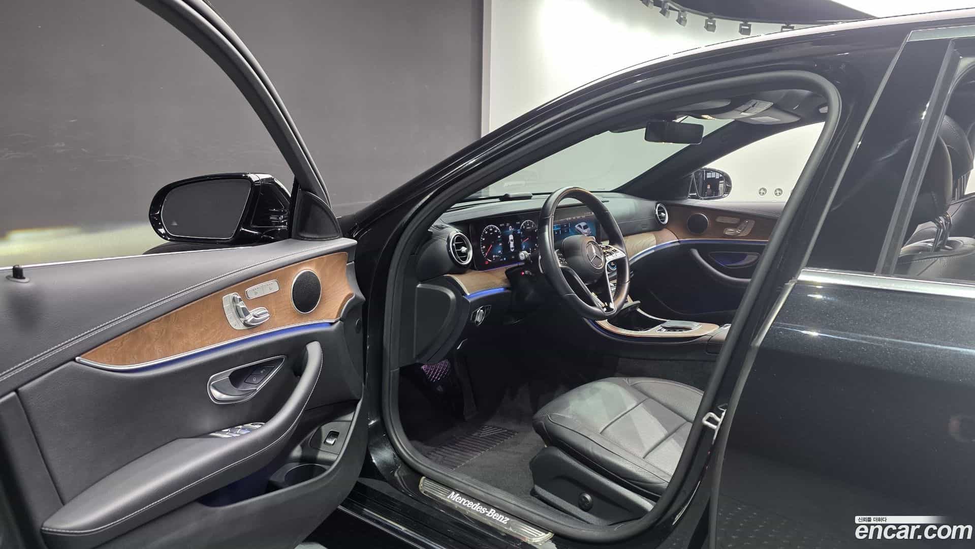 E-Class Mercedes-Benz 2021.6-INNER-010
