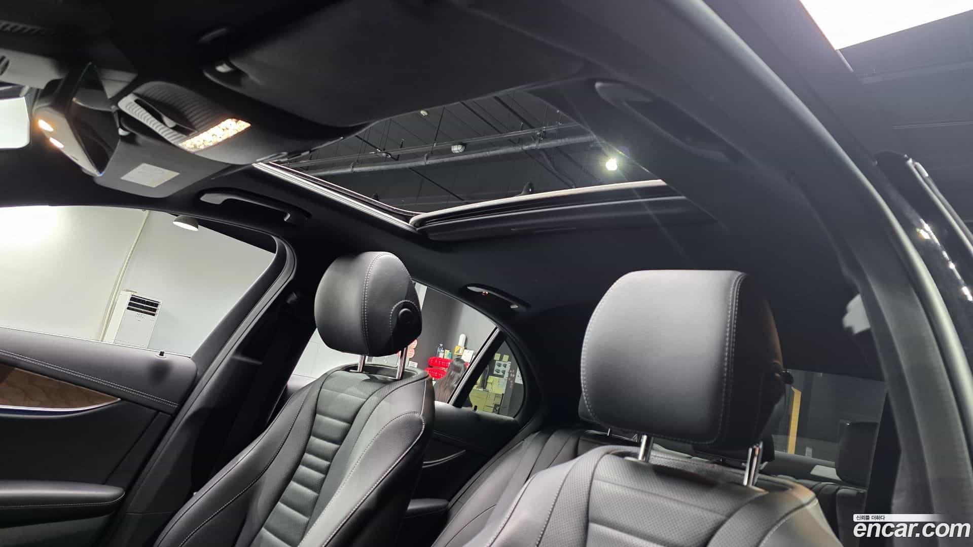 E-Class Mercedes-Benz 2021.6-OPTION-024