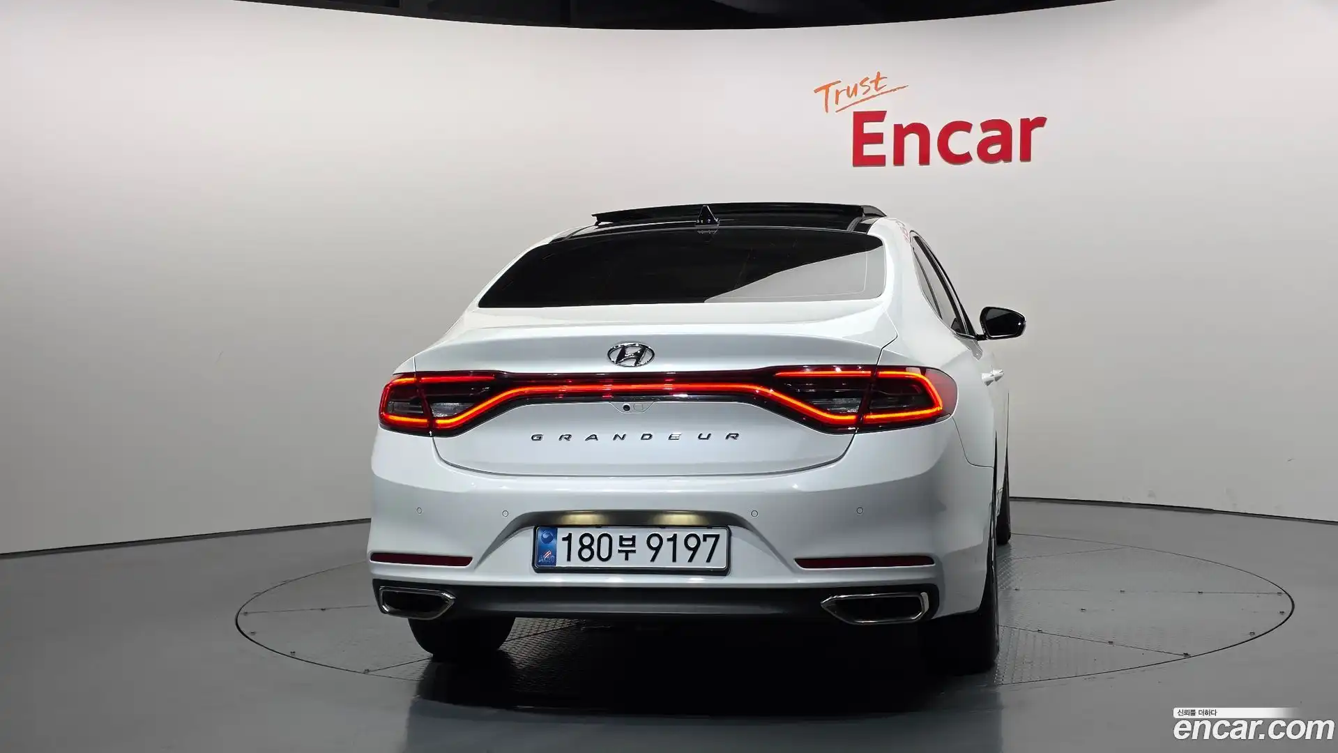 Grandeur Hyundai 2018.6-OUTER-004