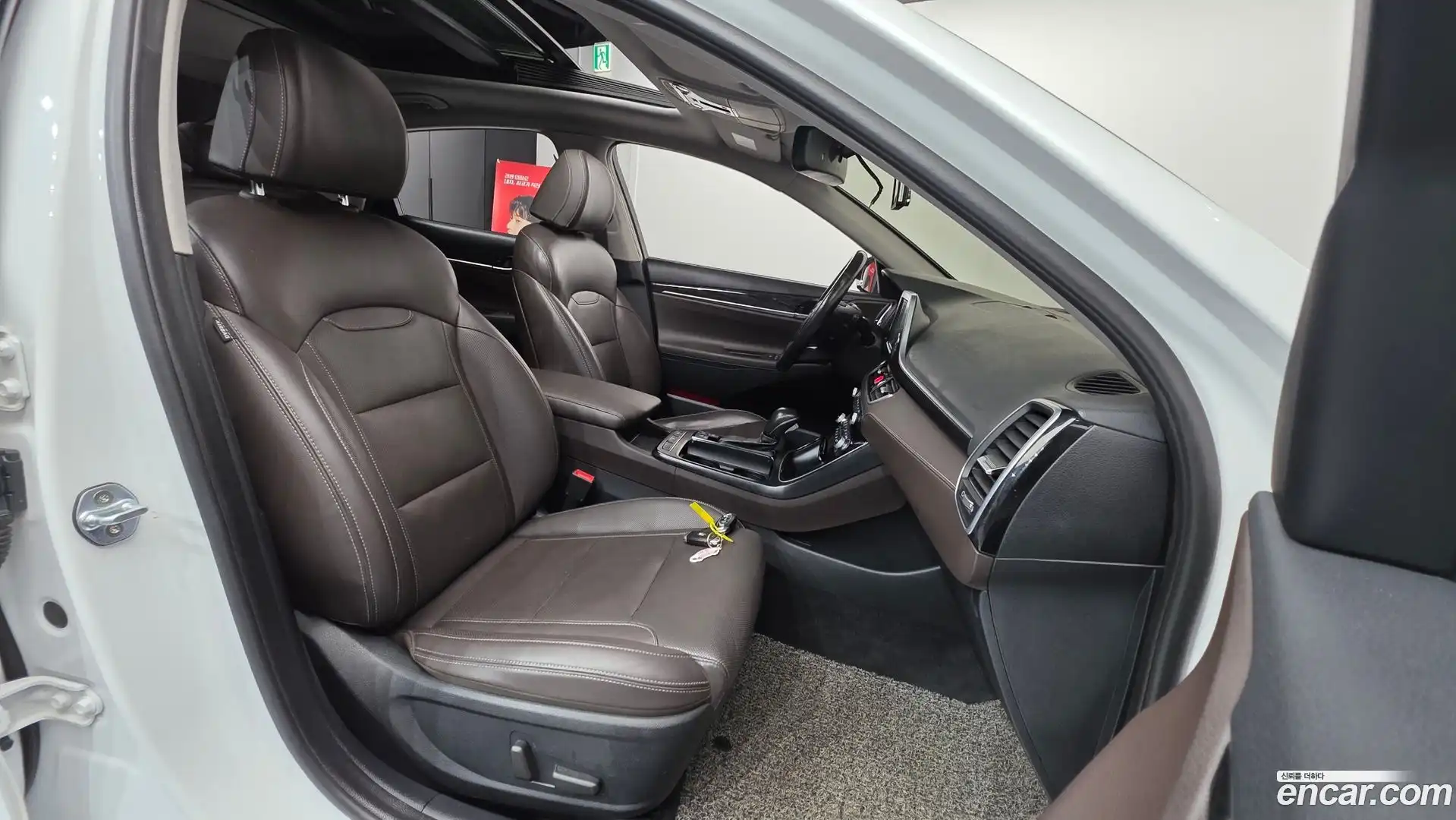 Grandeur Hyundai 2018.6-INNER-010