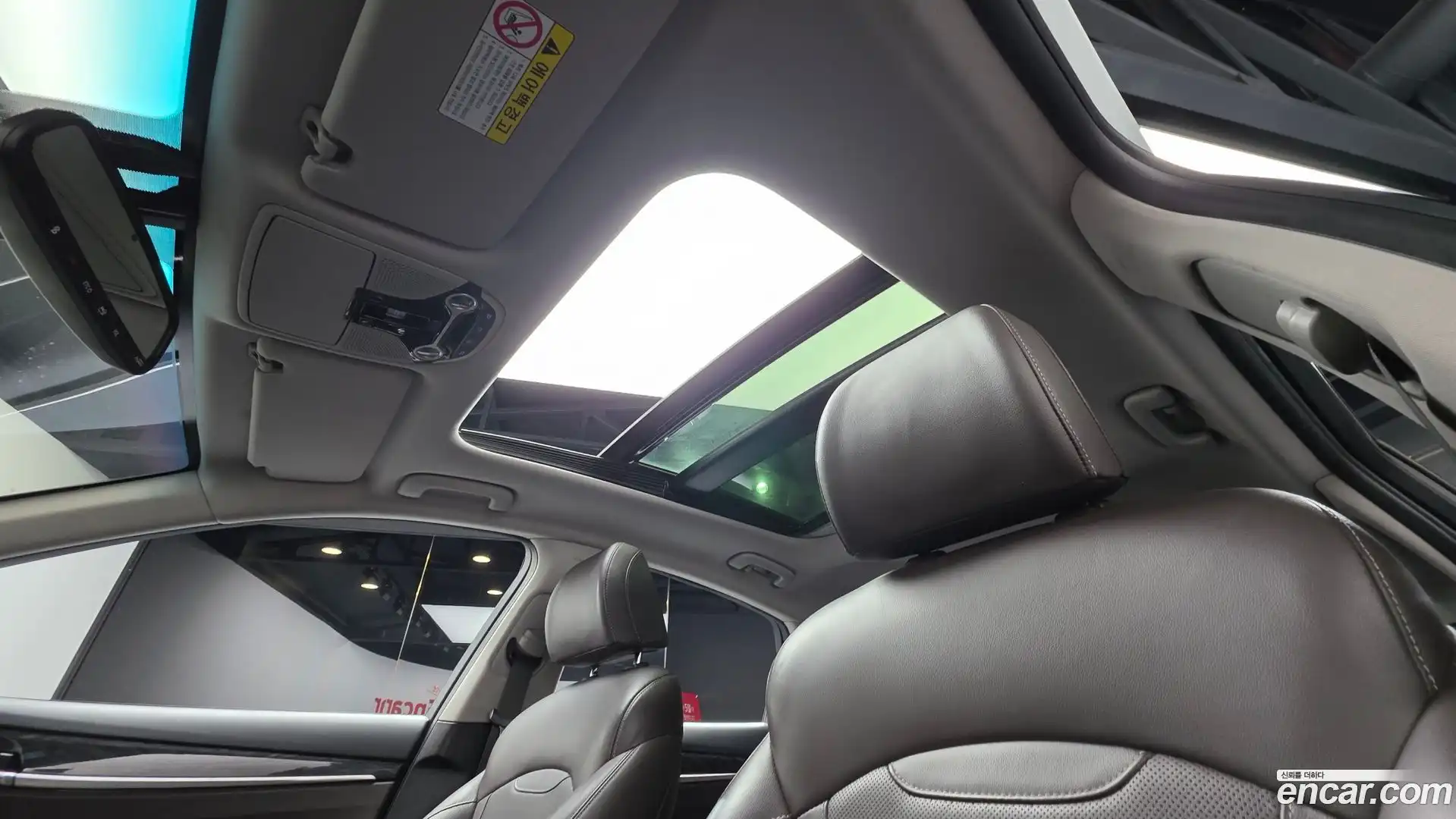 Grandeur Hyundai 2018.6-OPTION-015