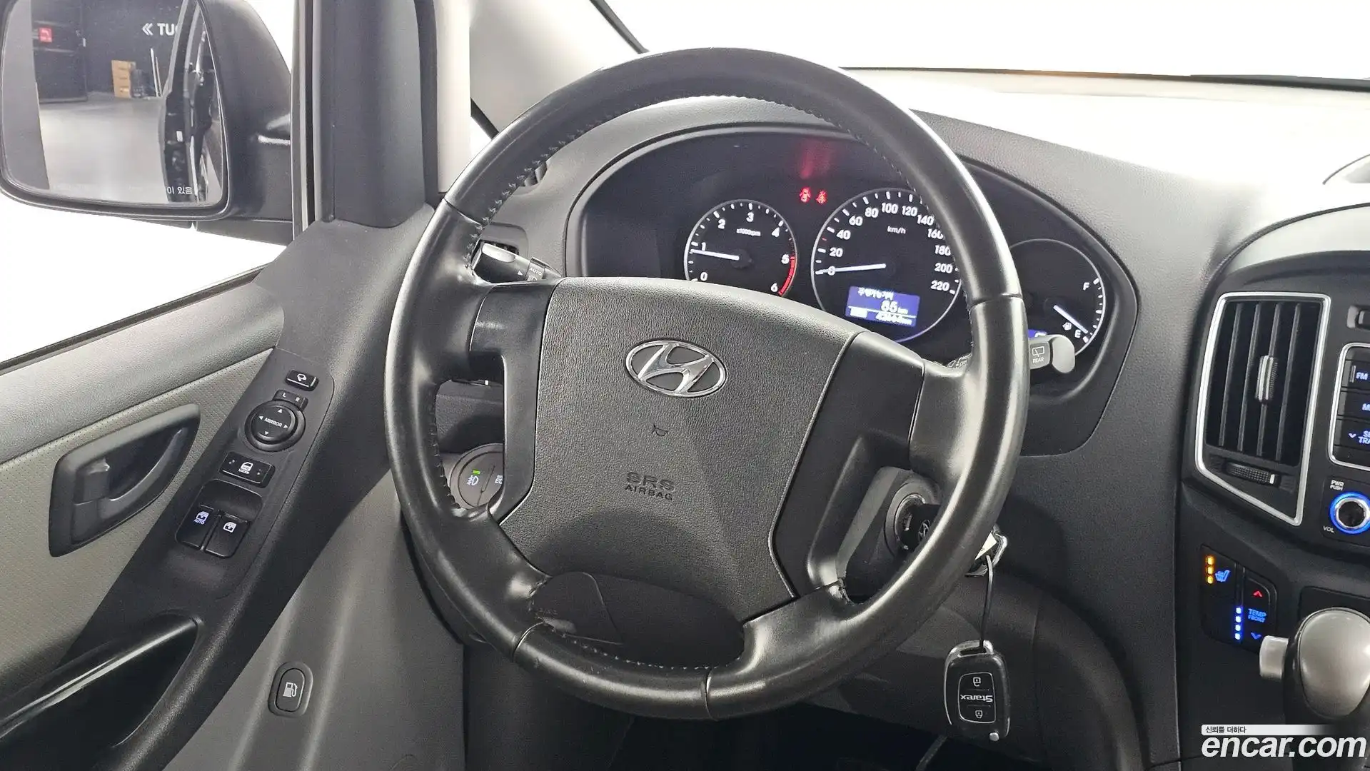 Starex Hyundai 2020.3-OPTION-017