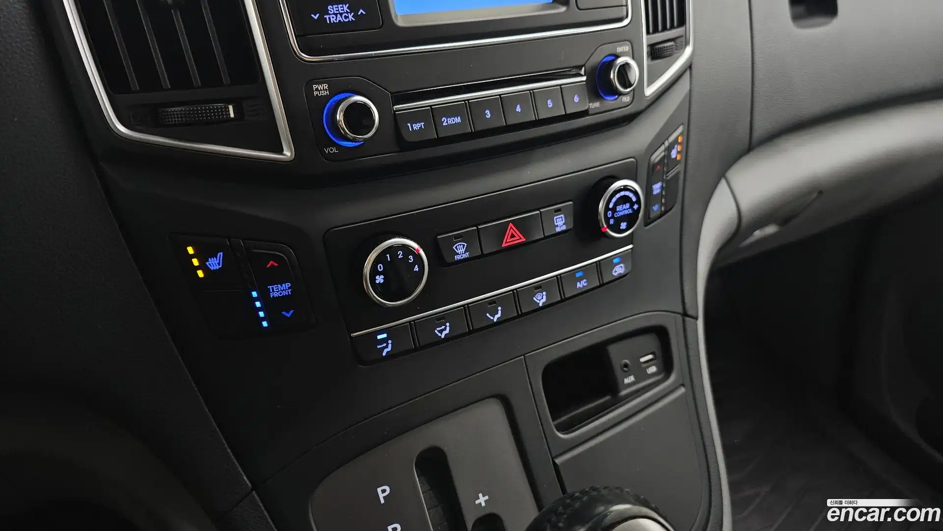 Starex Hyundai 2020.3-OPTION-019