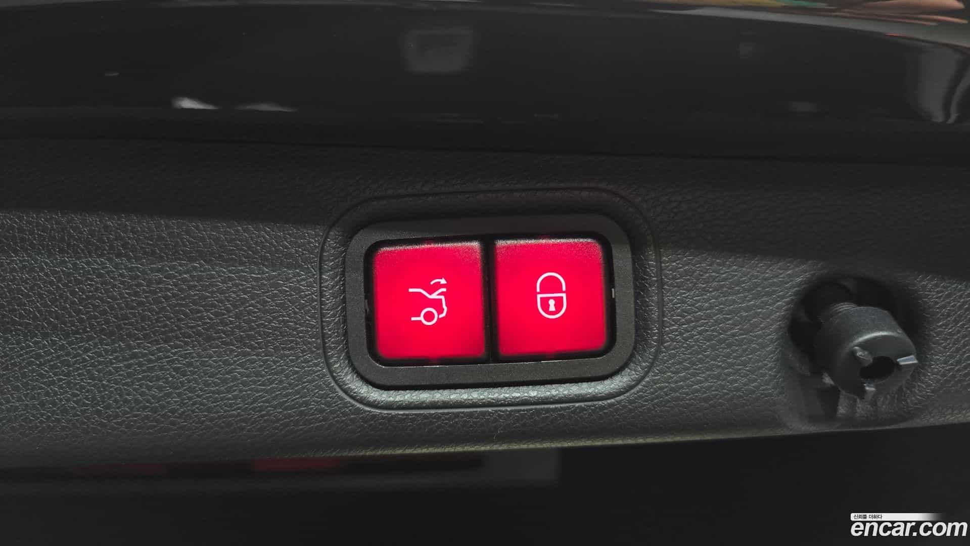 E-Class Mercedes-Benz 2018.3-OPTION-022