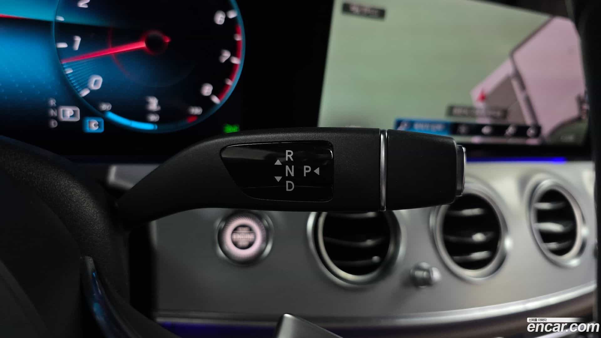 E-Class Mercedes-Benz 2021.1-INNER-009