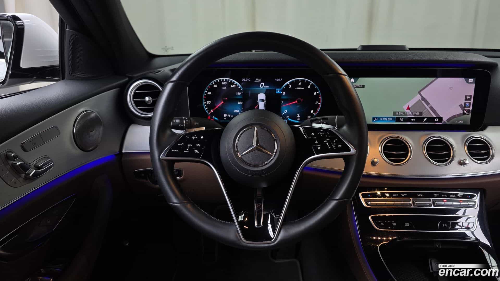 E-Class Mercedes-Benz 2021.1-OPTION-017