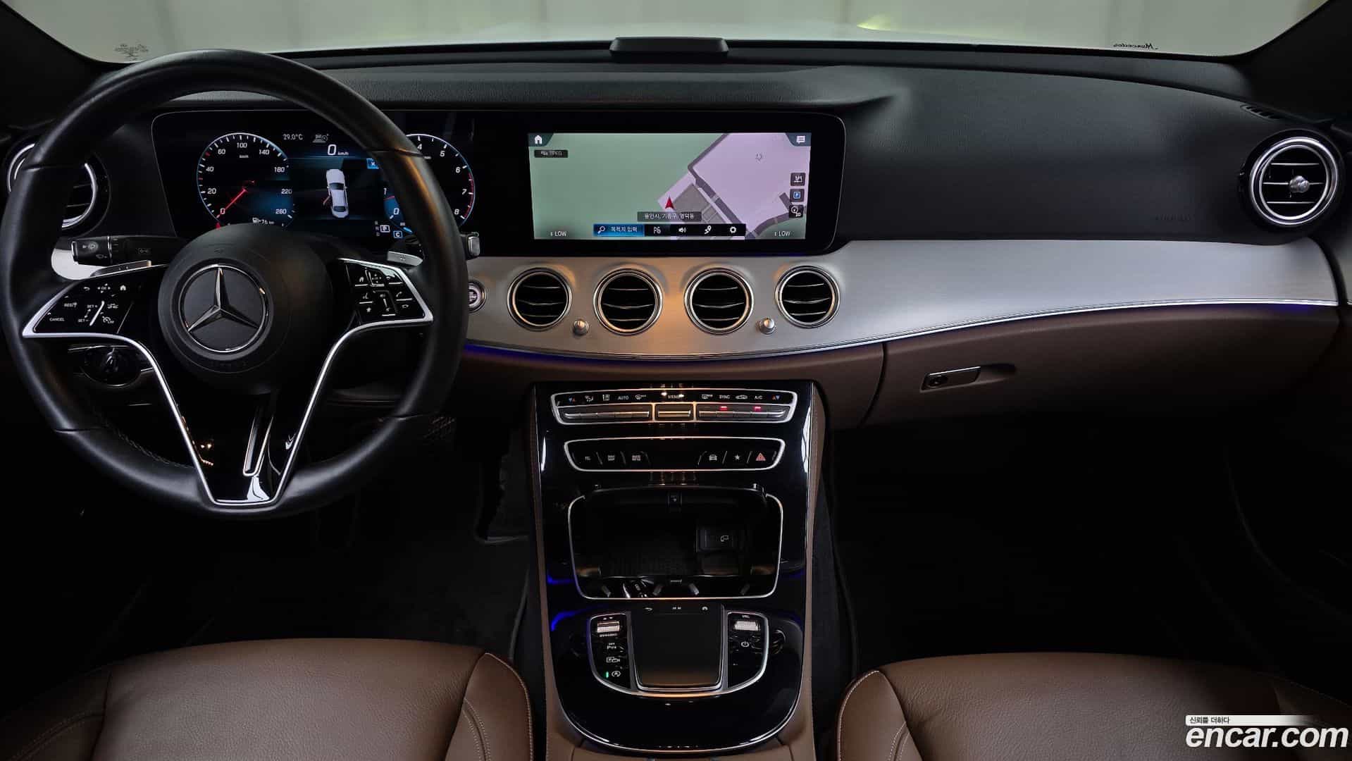 E-Class Mercedes-Benz 2021.1-OPTION-018