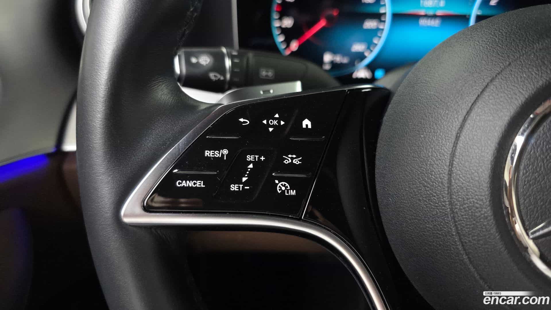 E-Class Mercedes-Benz 2021.1-OPTION-021
