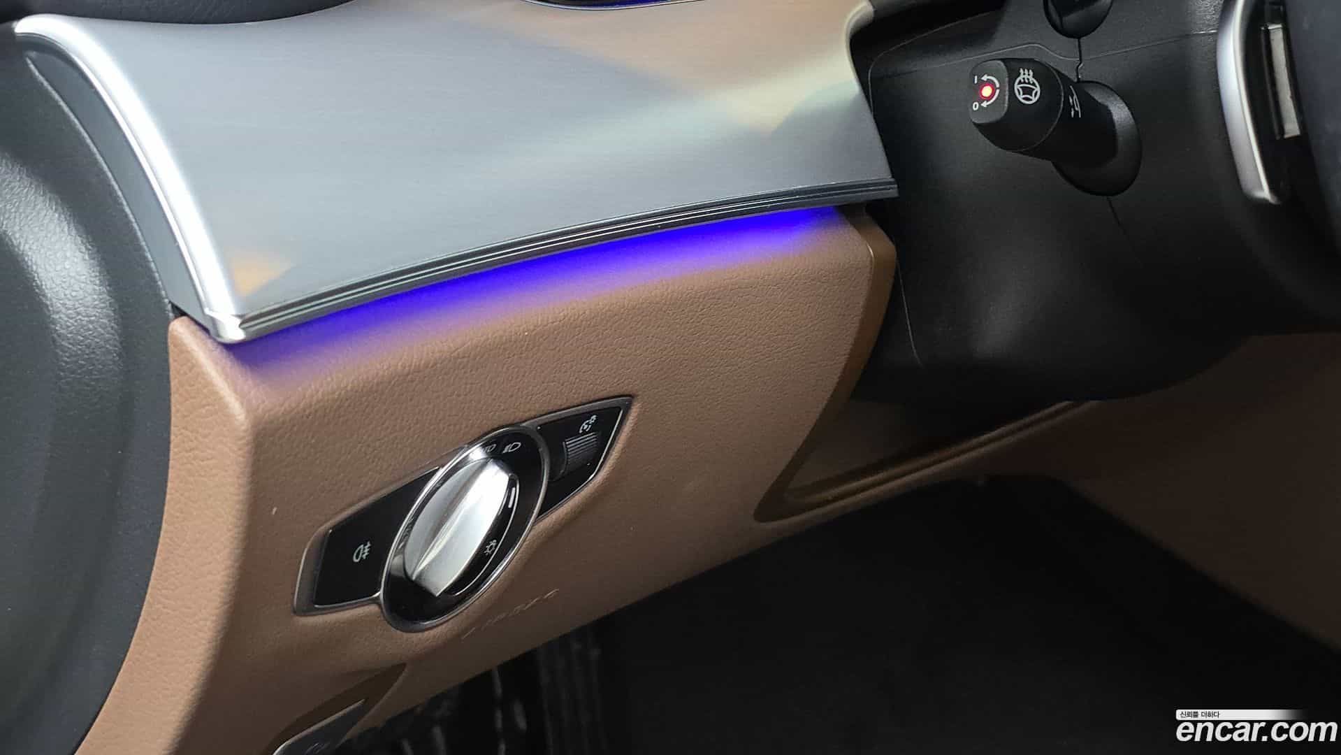 E-Class Mercedes-Benz 2021.1-OPTION-042