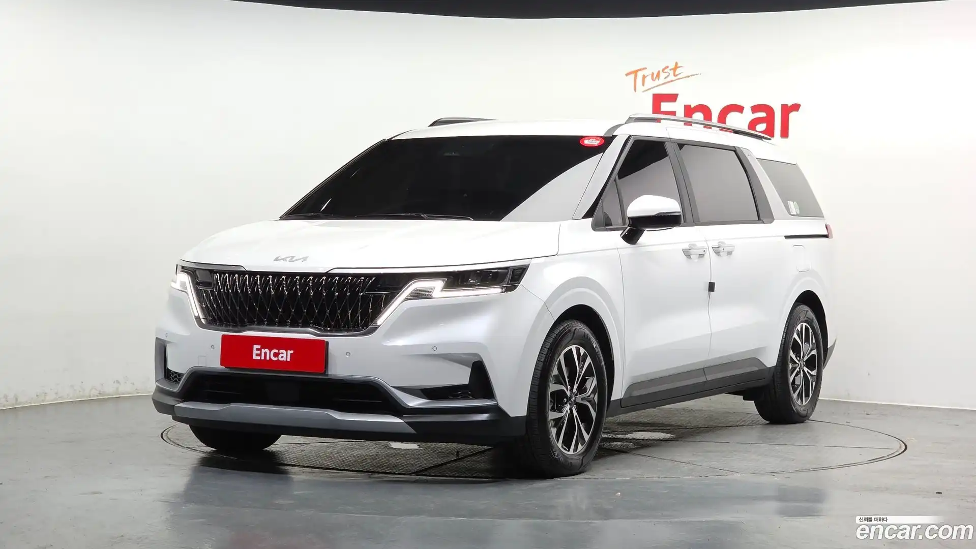 Canival Kia 2023.4-OUTER-001