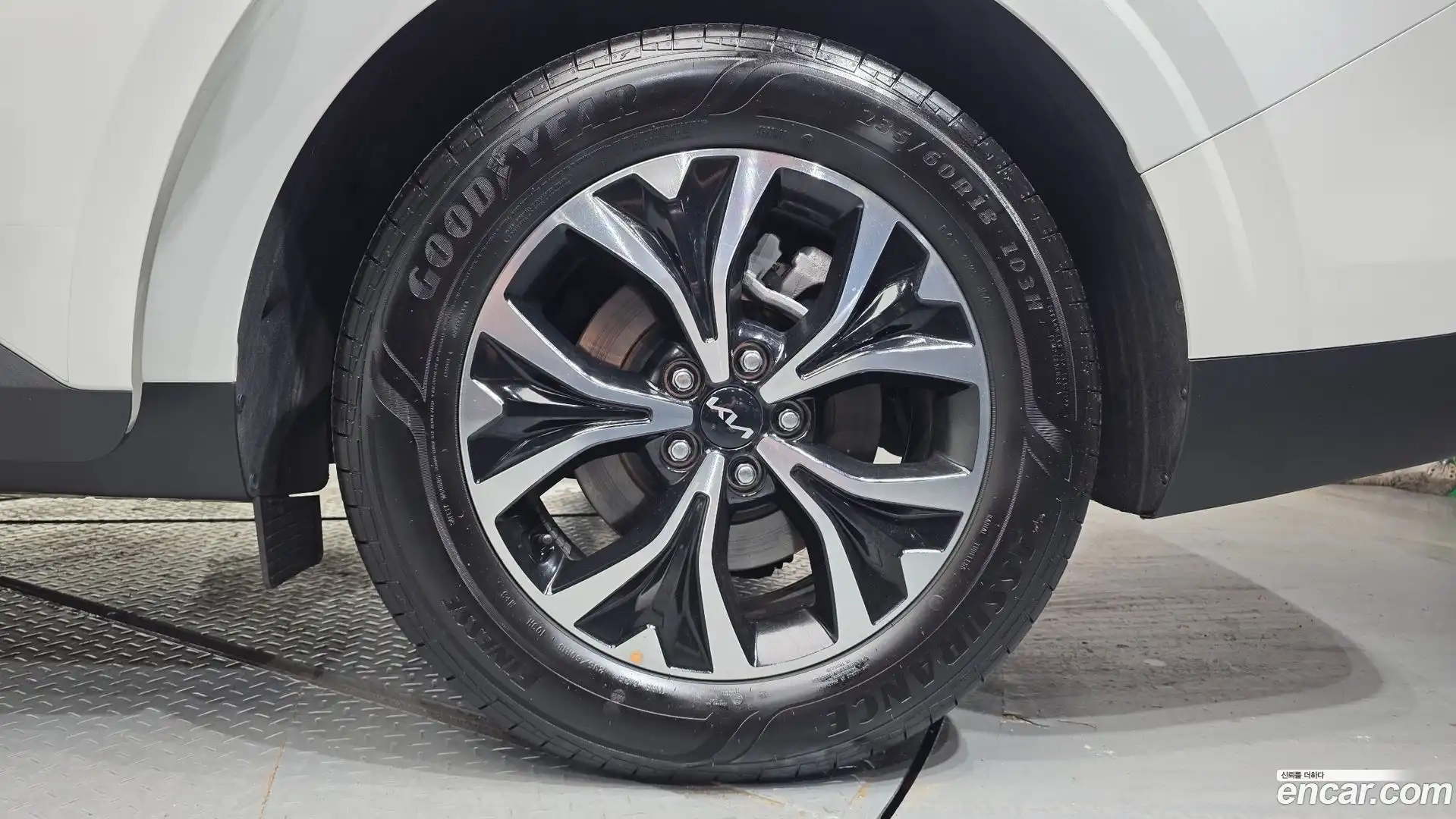 Canival Kia 2023.4-OUTER-031