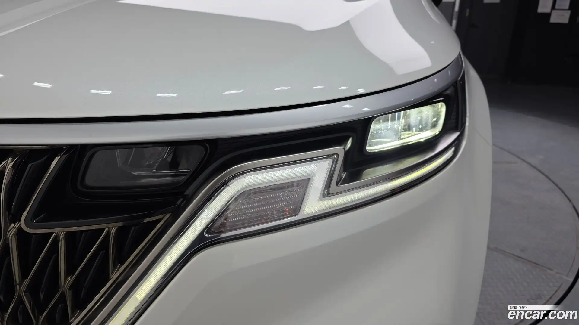 Canival Kia 2023.4-OUTER-032
