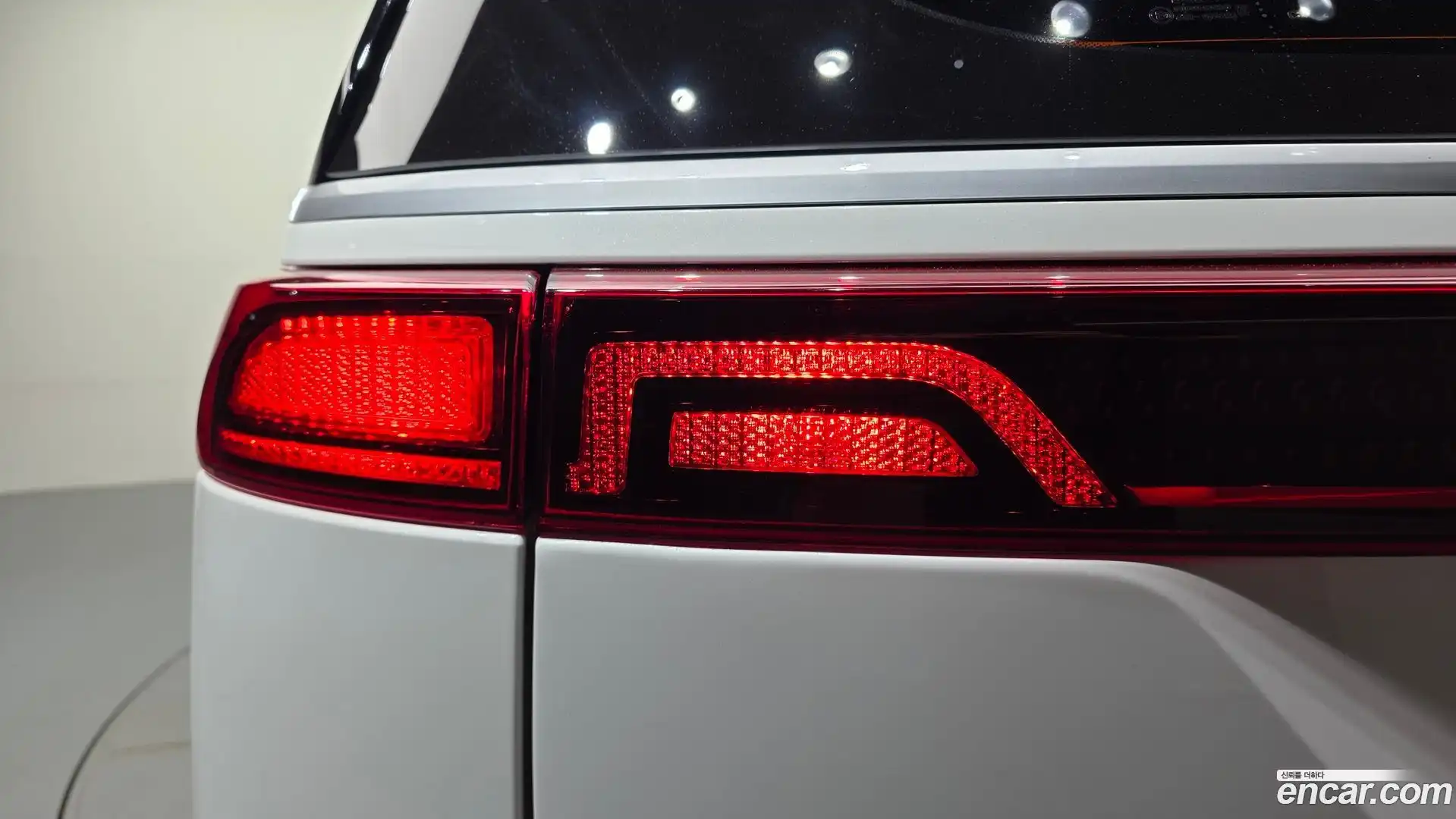 Canival Kia 2023.4-OUTER-033