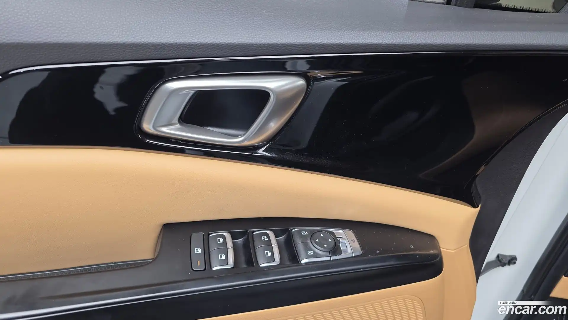 Canival Kia 2023.4-OPTION-041