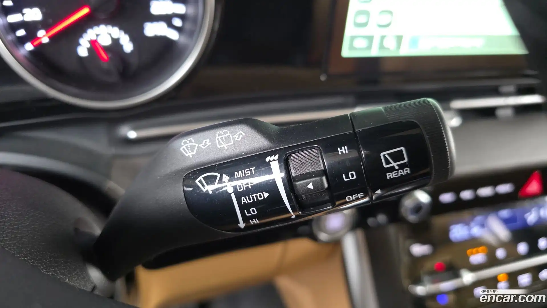 Canival Kia 2023.4-OPTION-044