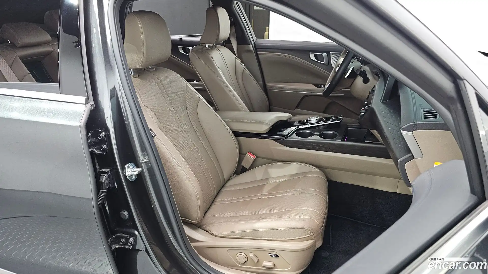 K8 Kia 2023.8-OPTION-016