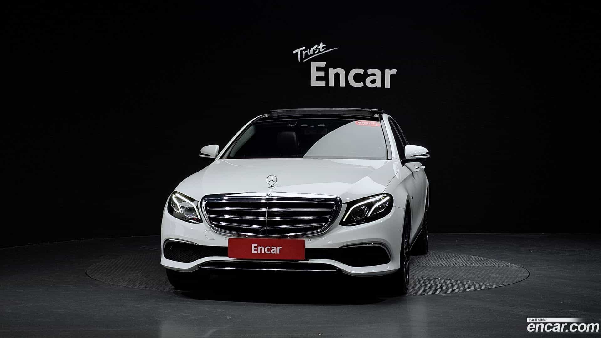 E-Class Mercedes-Benz 2019.11-OUTER-003