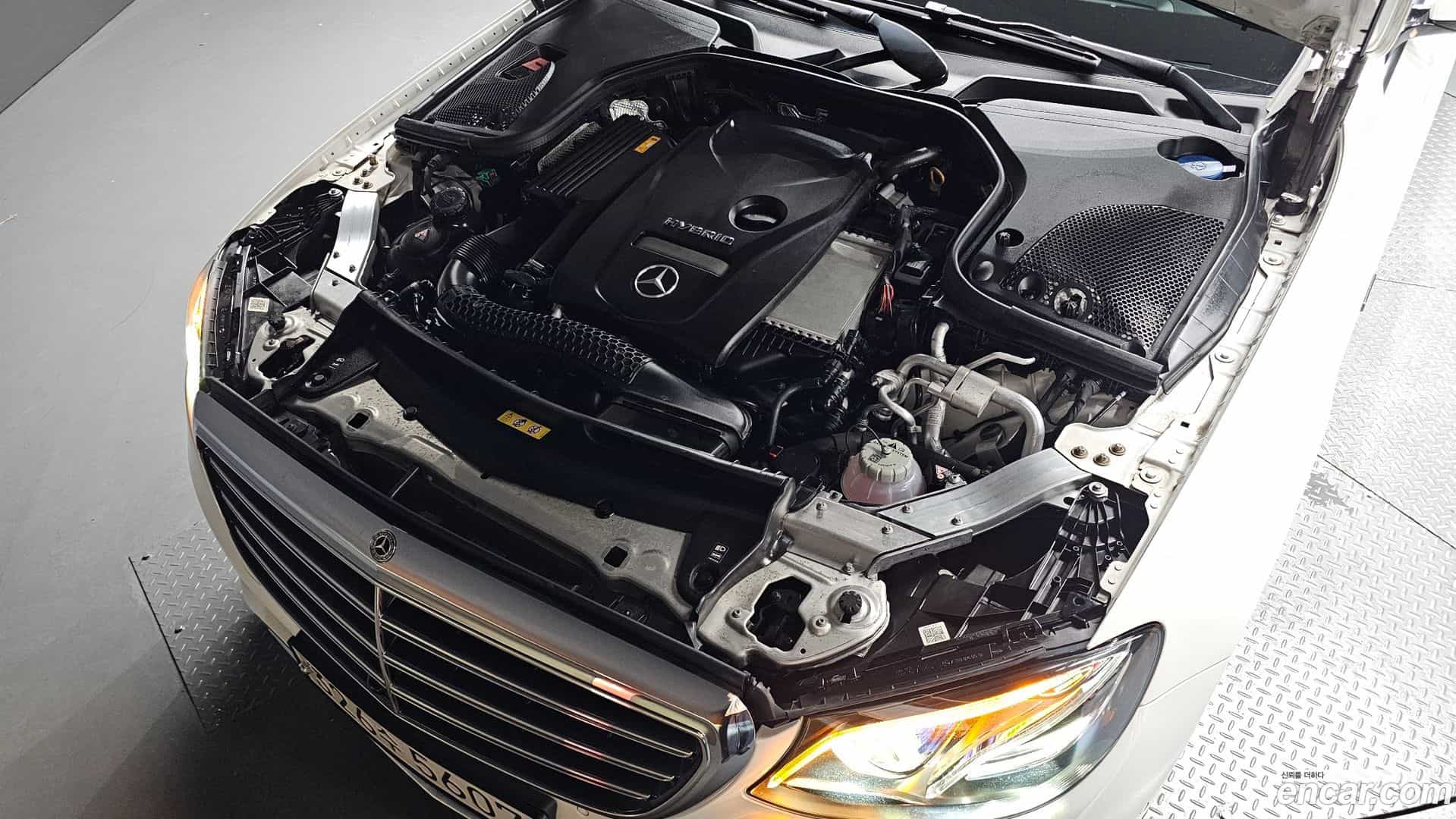 E-Class Mercedes-Benz 2019.11-OUTER-006