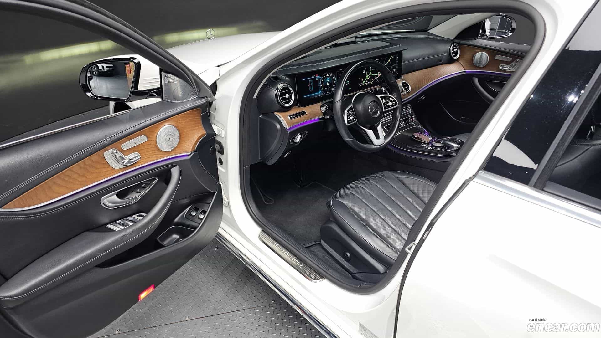 E-Class Mercedes-Benz 2019.11-INNER-010