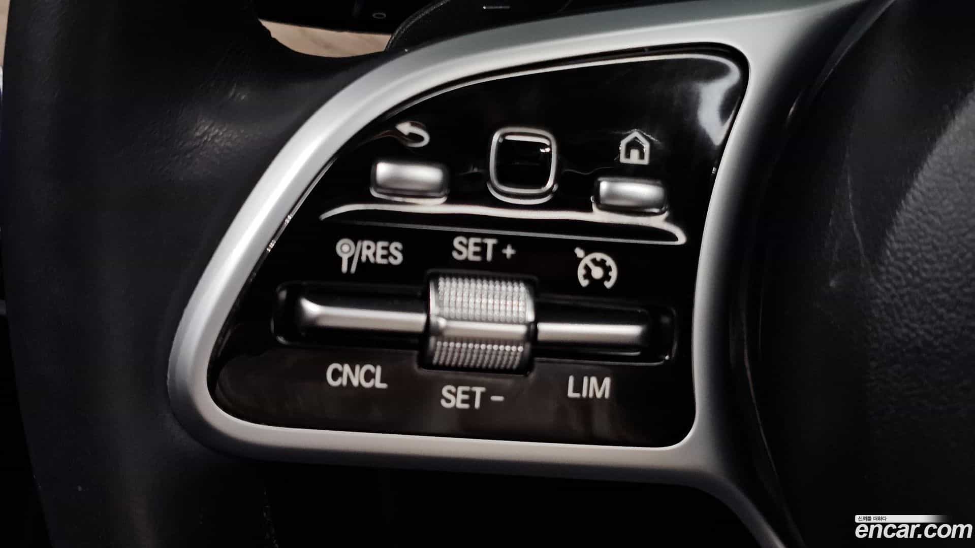 E-Class Mercedes-Benz 2019.11-OPTION-018