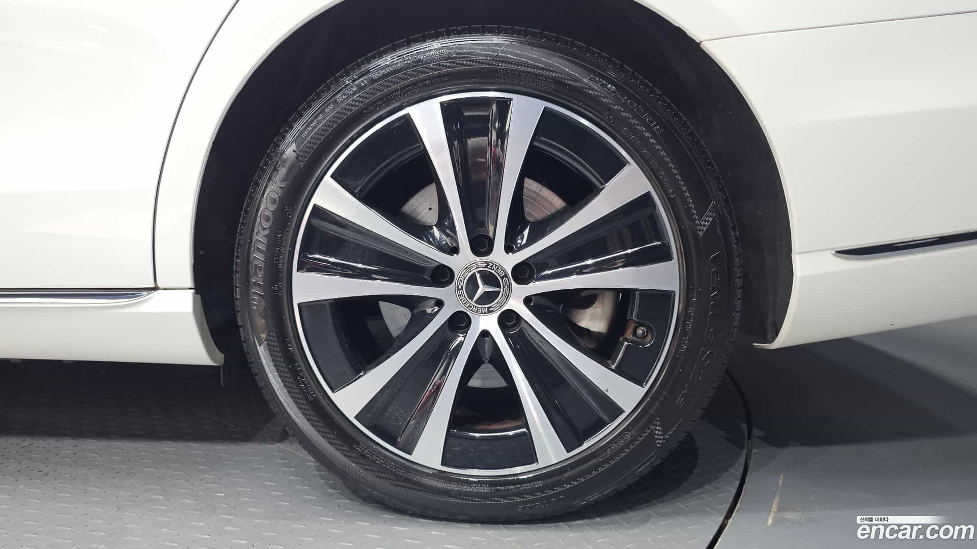 E-Class Mercedes-Benz 2019.11-OUTER-031