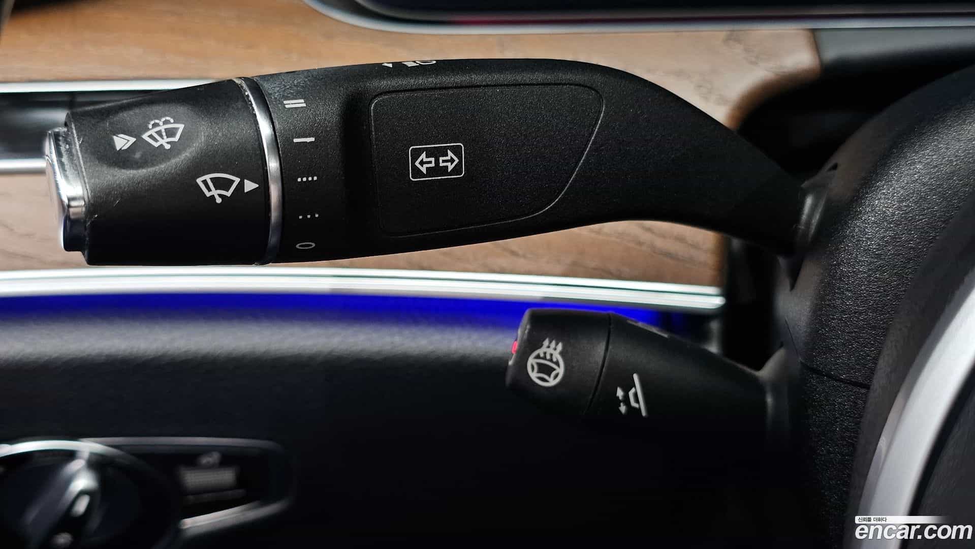E-Class Mercedes-Benz 2019.11-OPTION-041