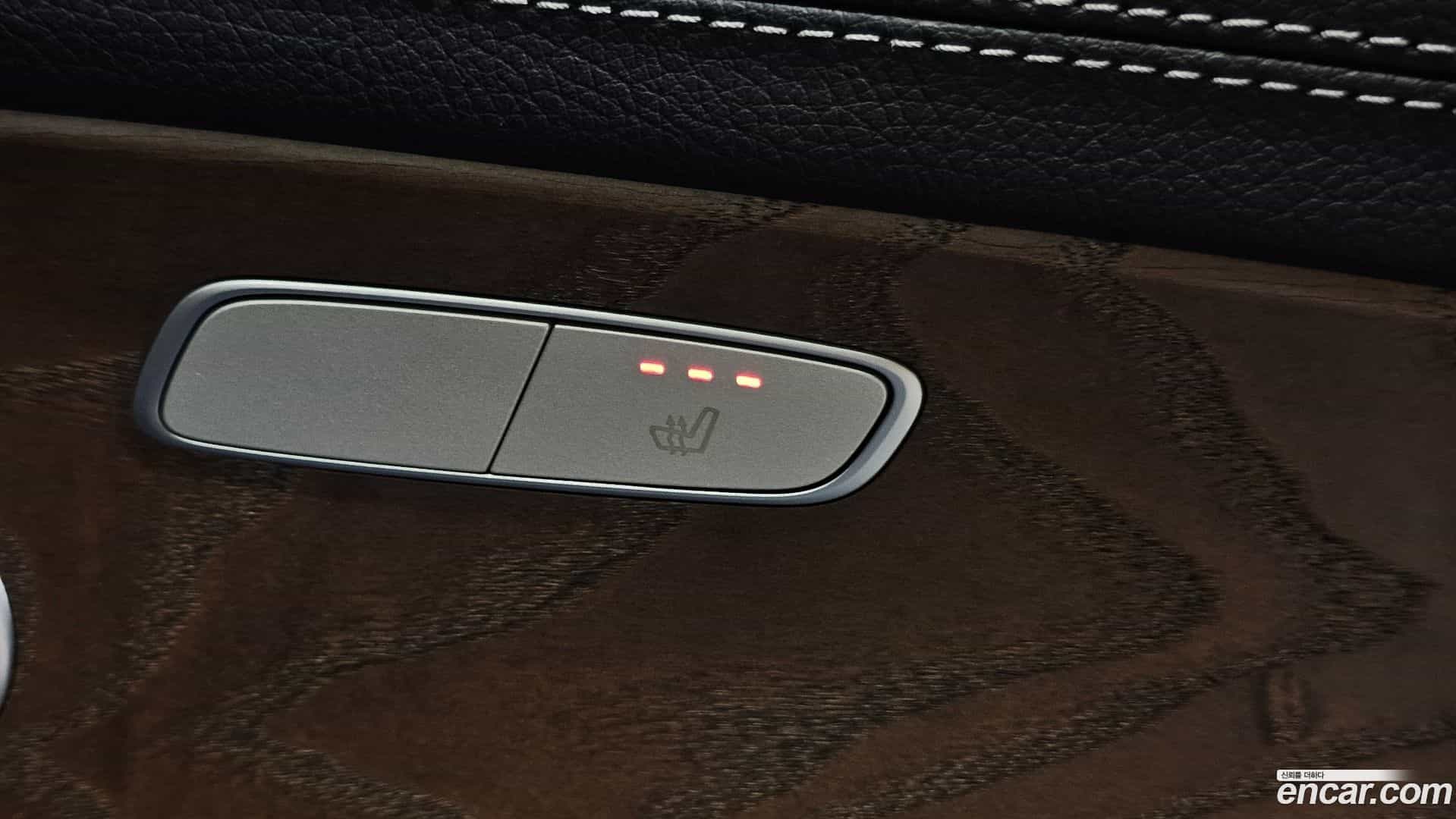 E-Class Mercedes-Benz 2019.11-OPTION-042
