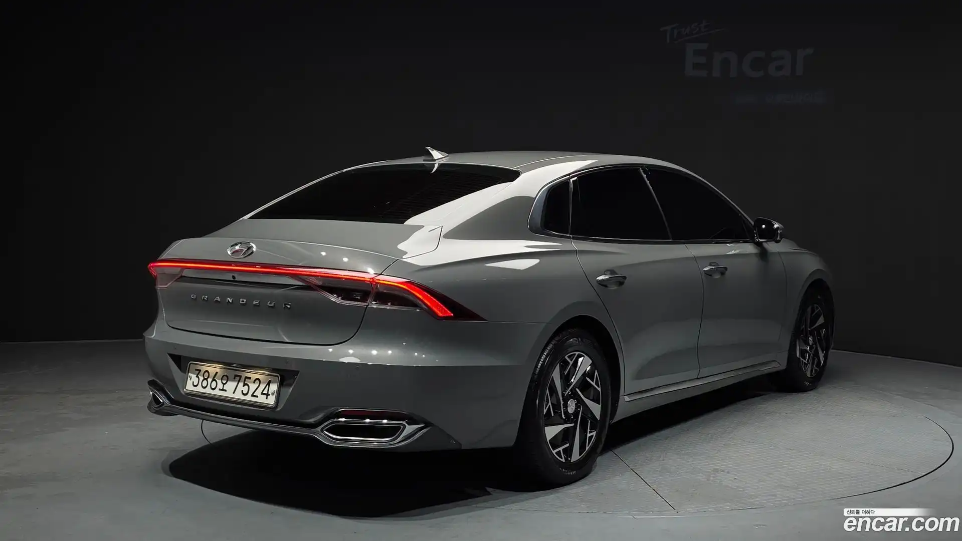 Grandeur Hyundai 2022.10-OUTER-002