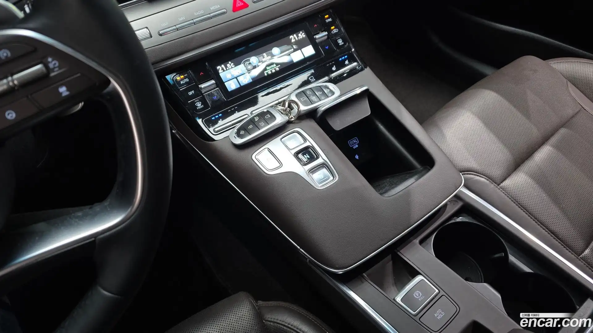 Grandeur Hyundai 2022.10-INNER-009