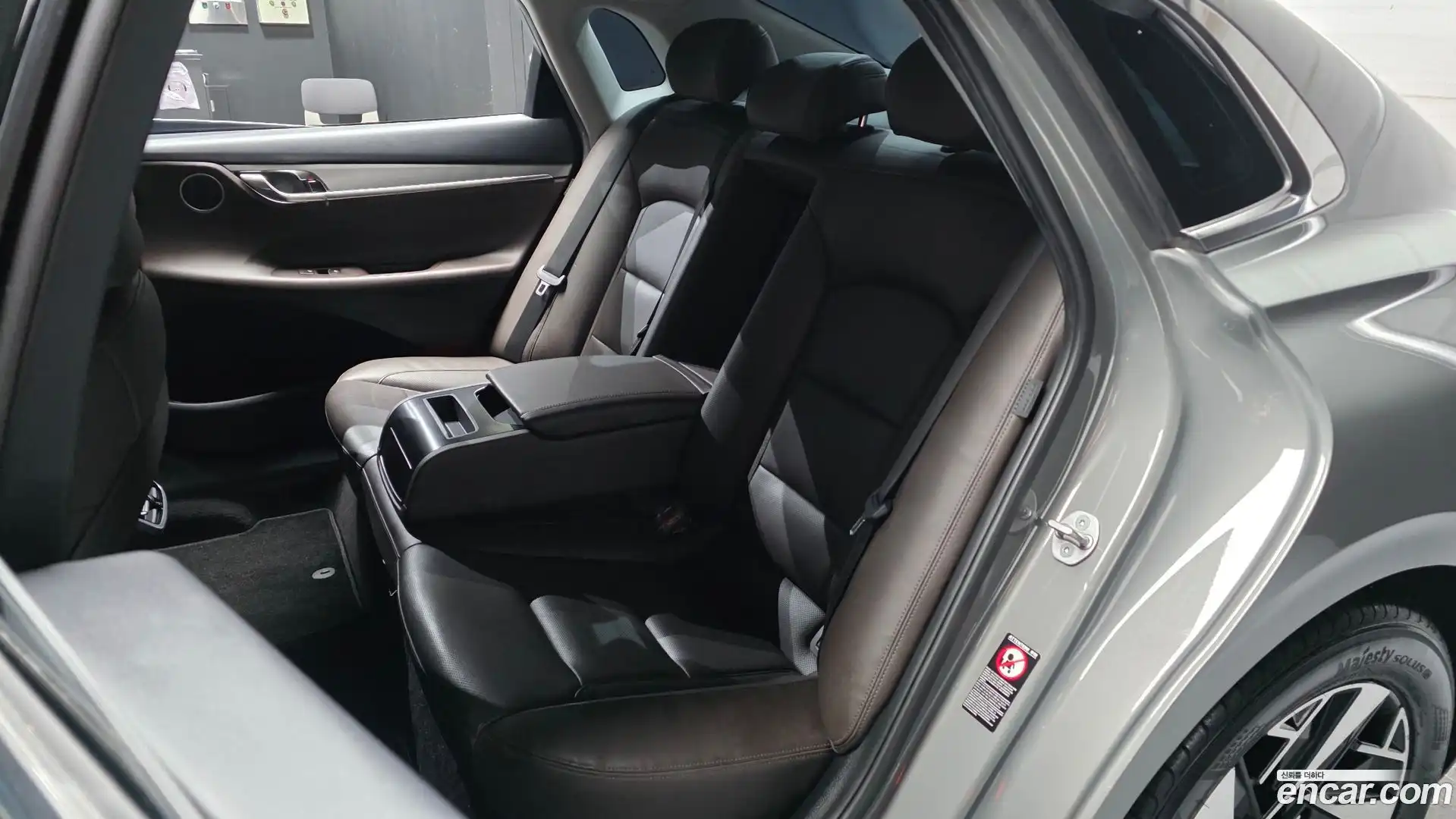 Grandeur Hyundai 2022.10-OPTION-016