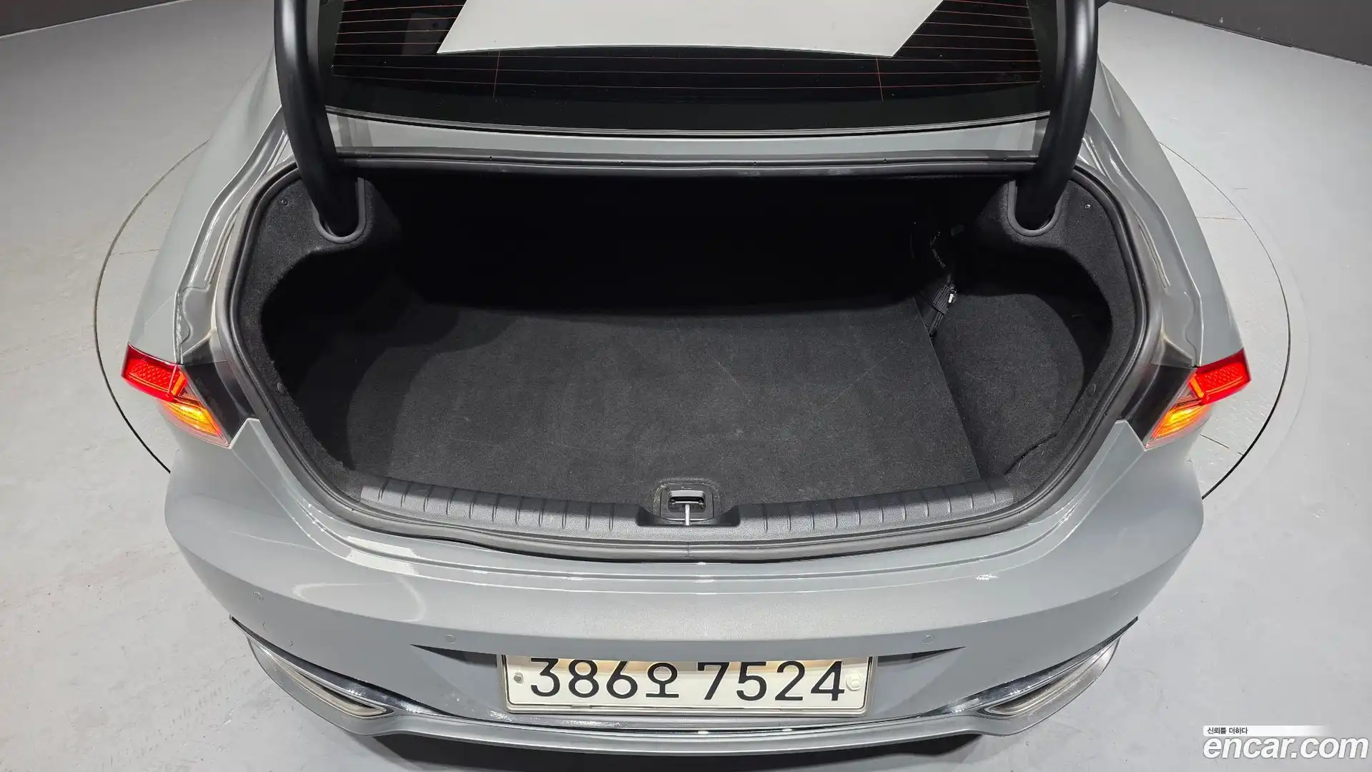Grandeur Hyundai 2022.10-OPTION-022