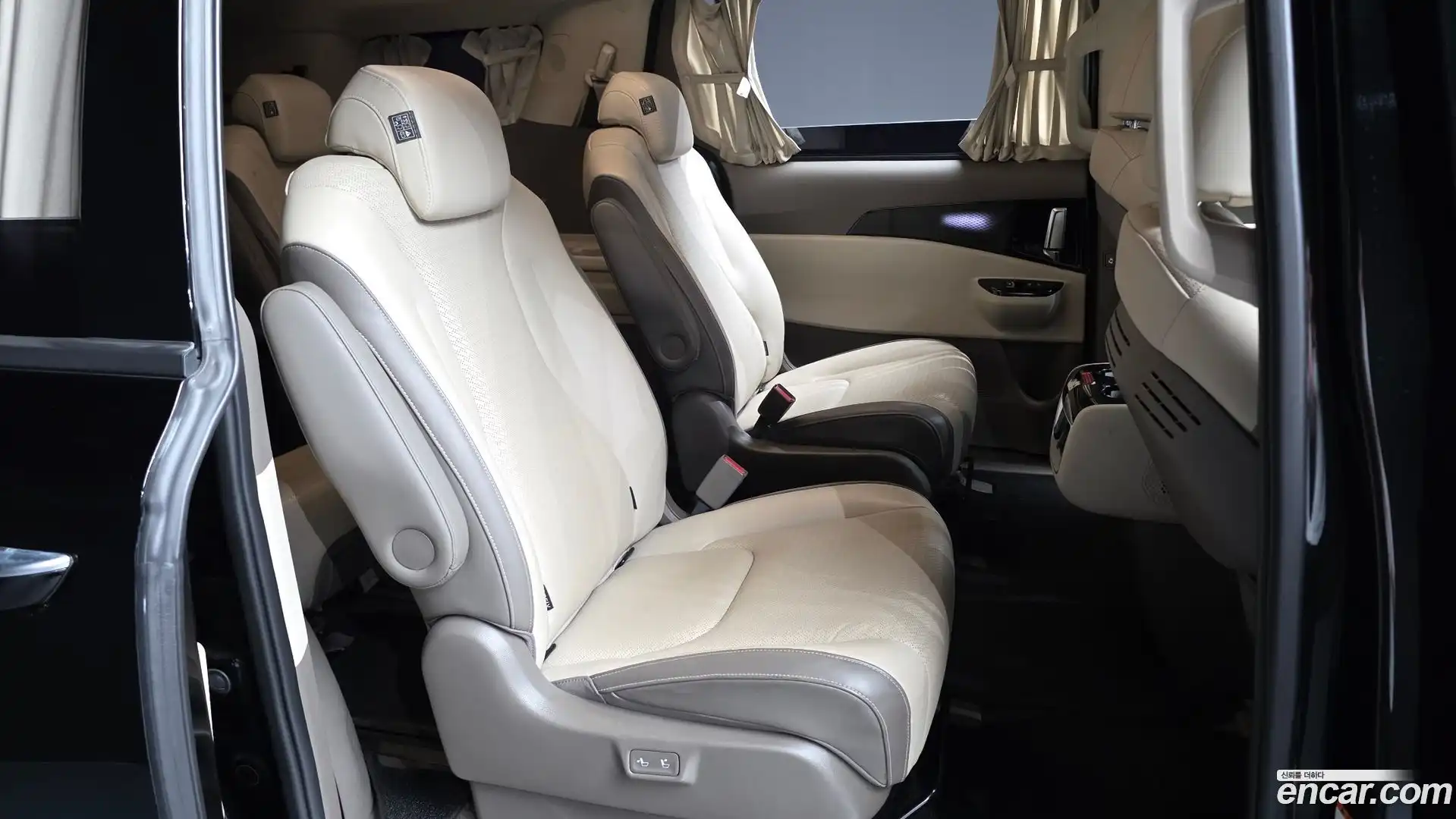 Canival Kia 2022.1-OPTION-016