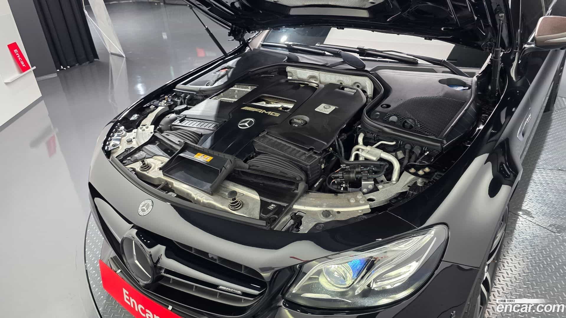 E-Class Mercedes-Benz 2019.10-OUTER-006