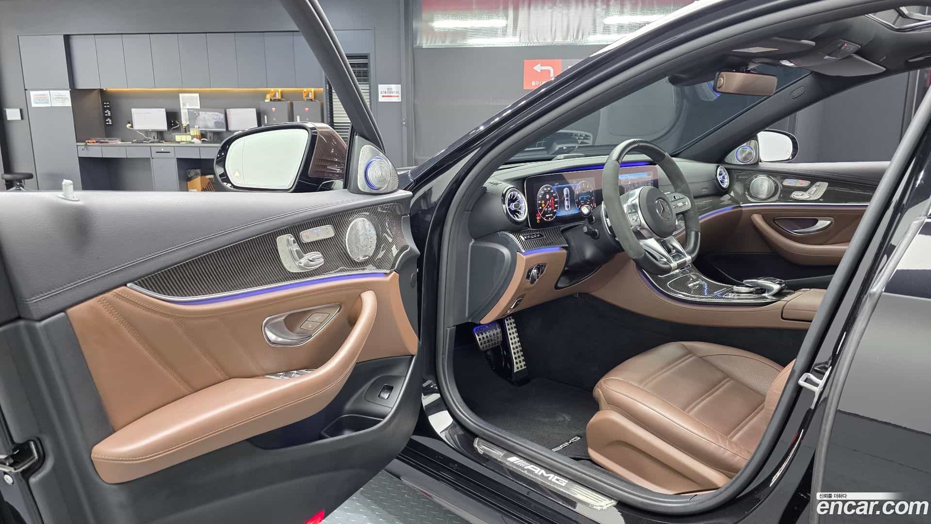 E-Class Mercedes-Benz 2019.10-INNER-010