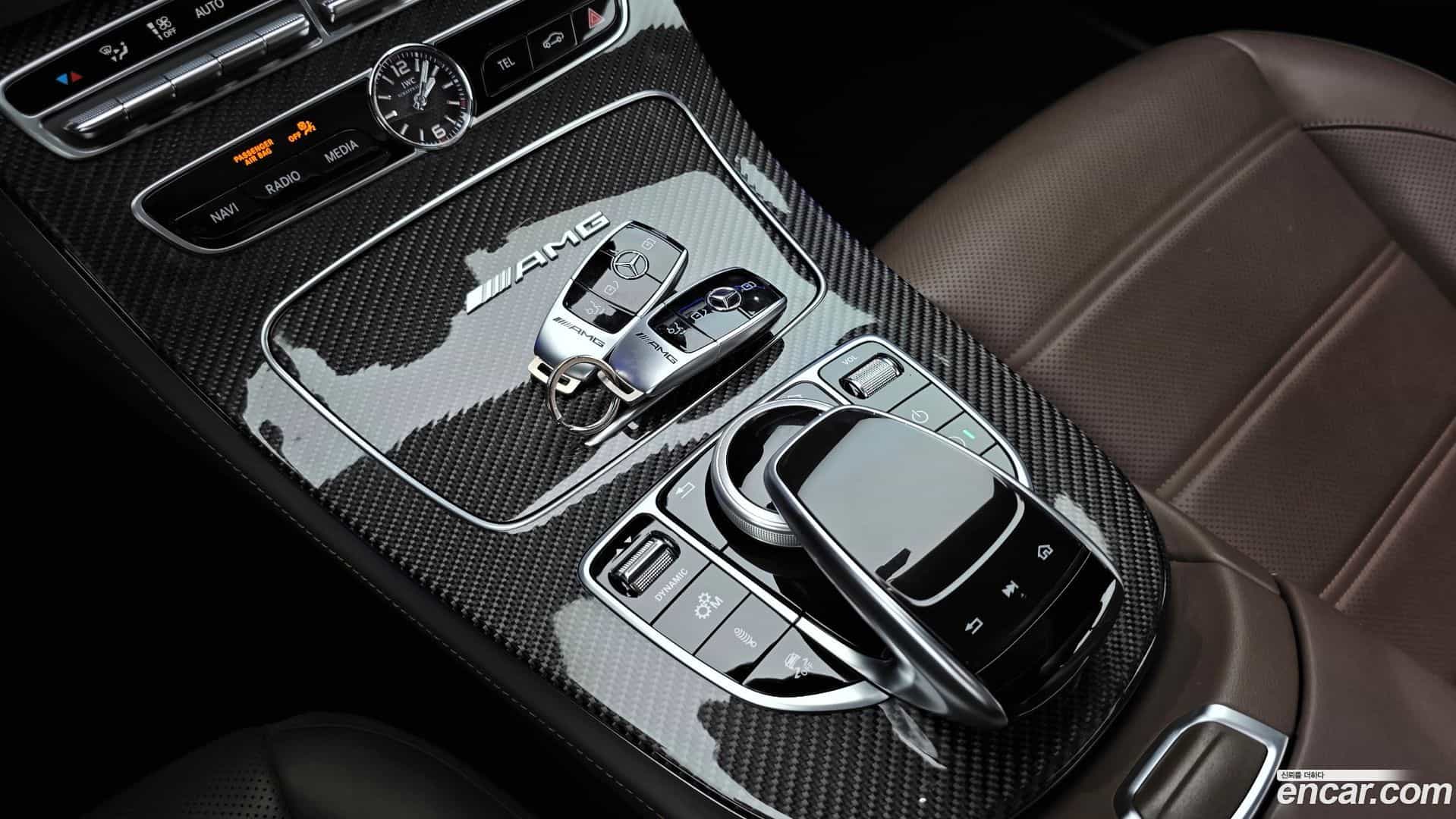 E-Class Mercedes-Benz 2019.10-OPTION-022