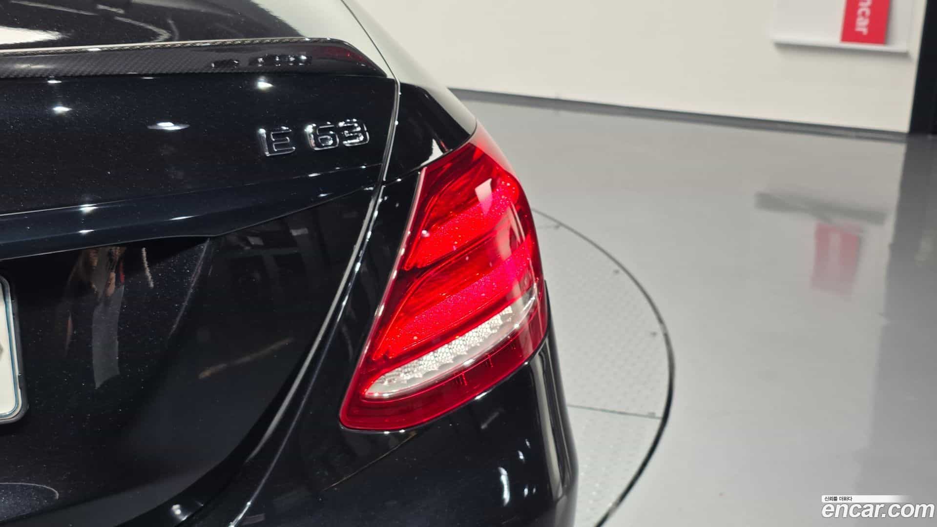 E-Class Mercedes-Benz 2019.10-OUTER-033