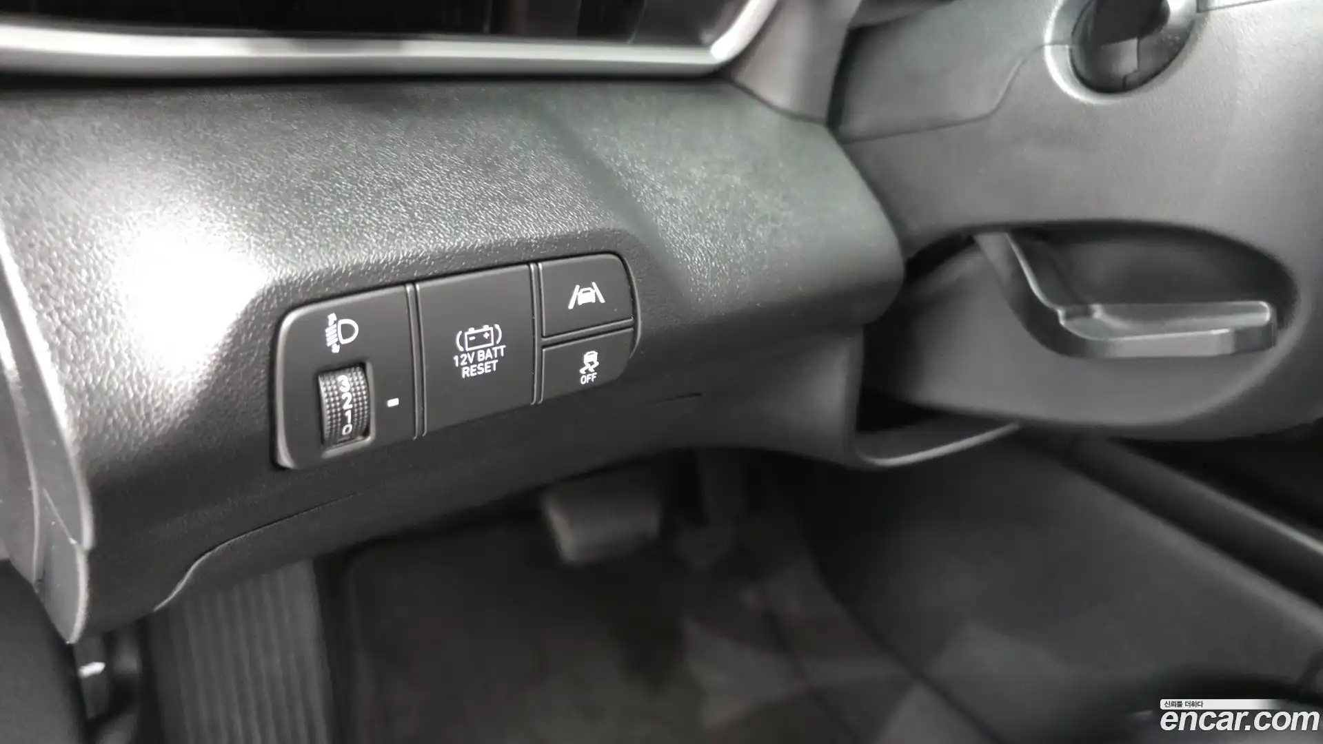 AVANTE Hyundai 2022.4-OPTION-018