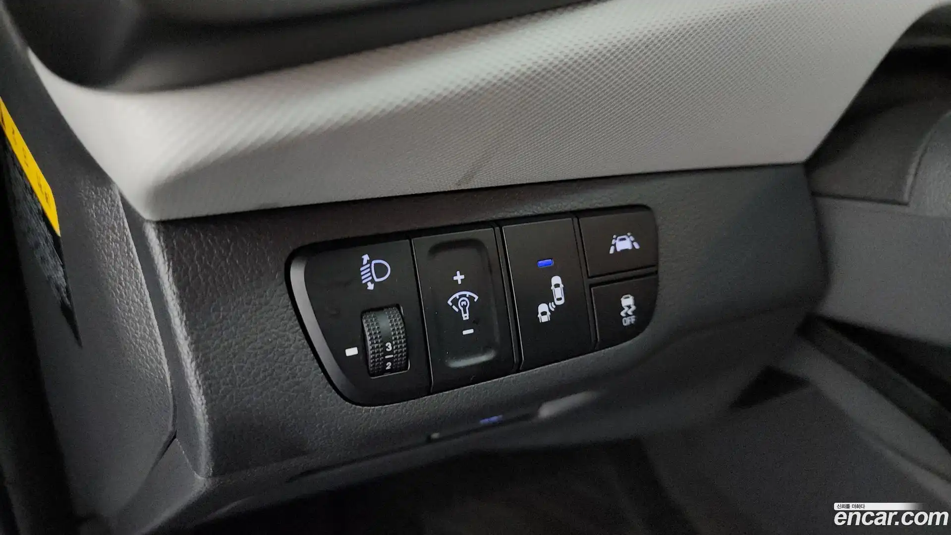 Ioniq Hyundai 2020.5-OPTION-040