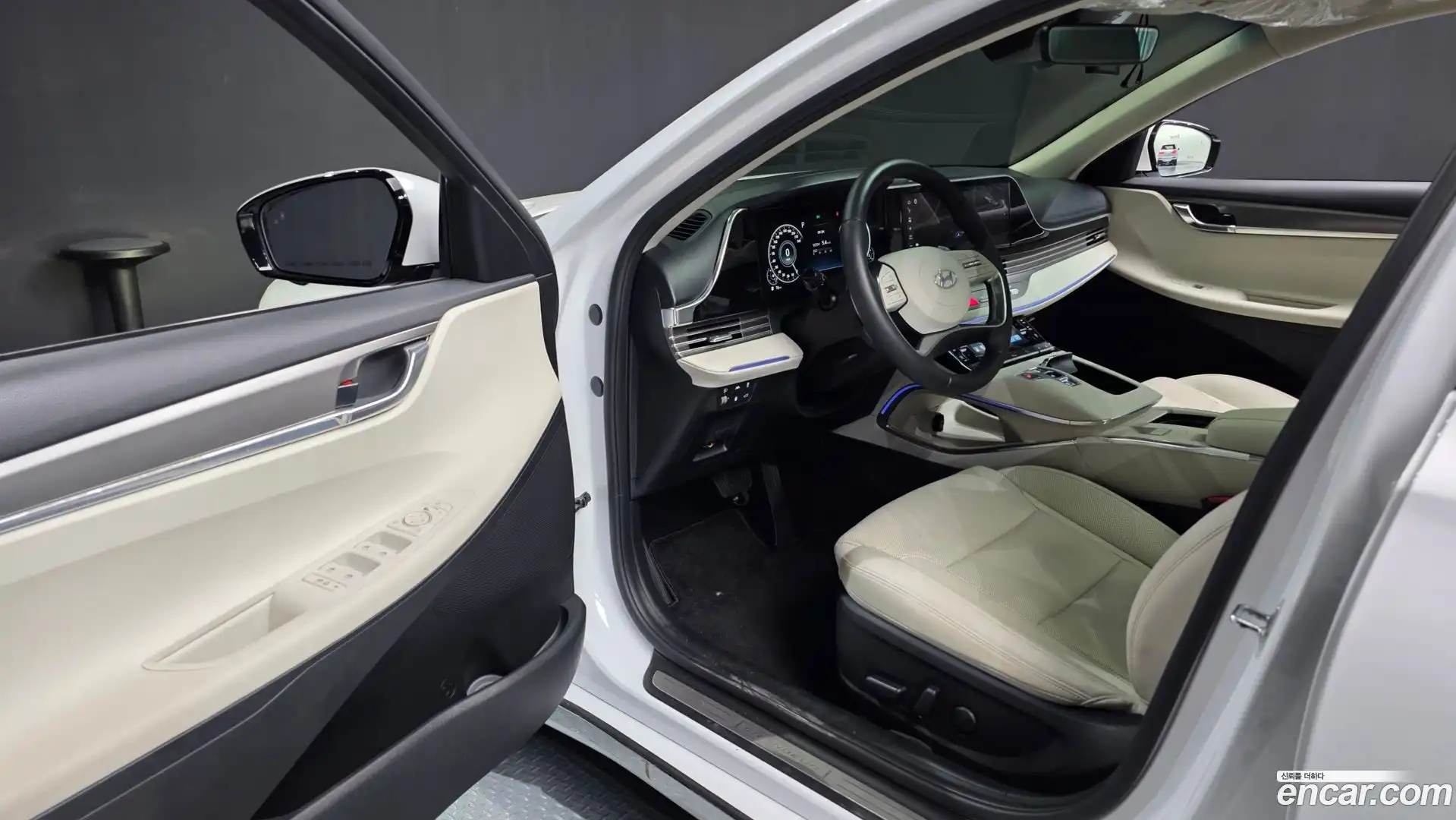 Grandeur Hyundai 2022.5-INNER-010