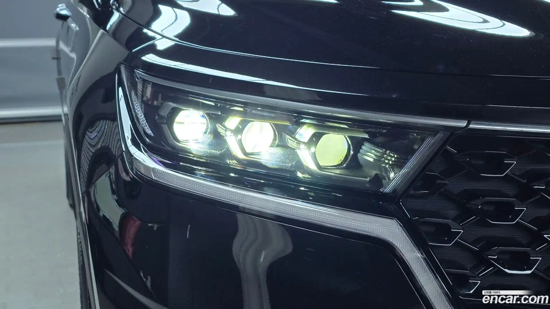 Sorento Kia 2023.4-OUTER-032