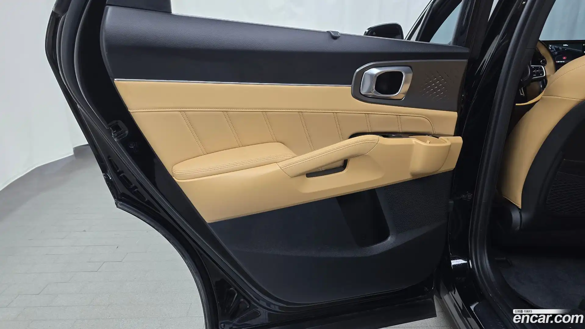 Sorento Kia 2023.4-INNER-035