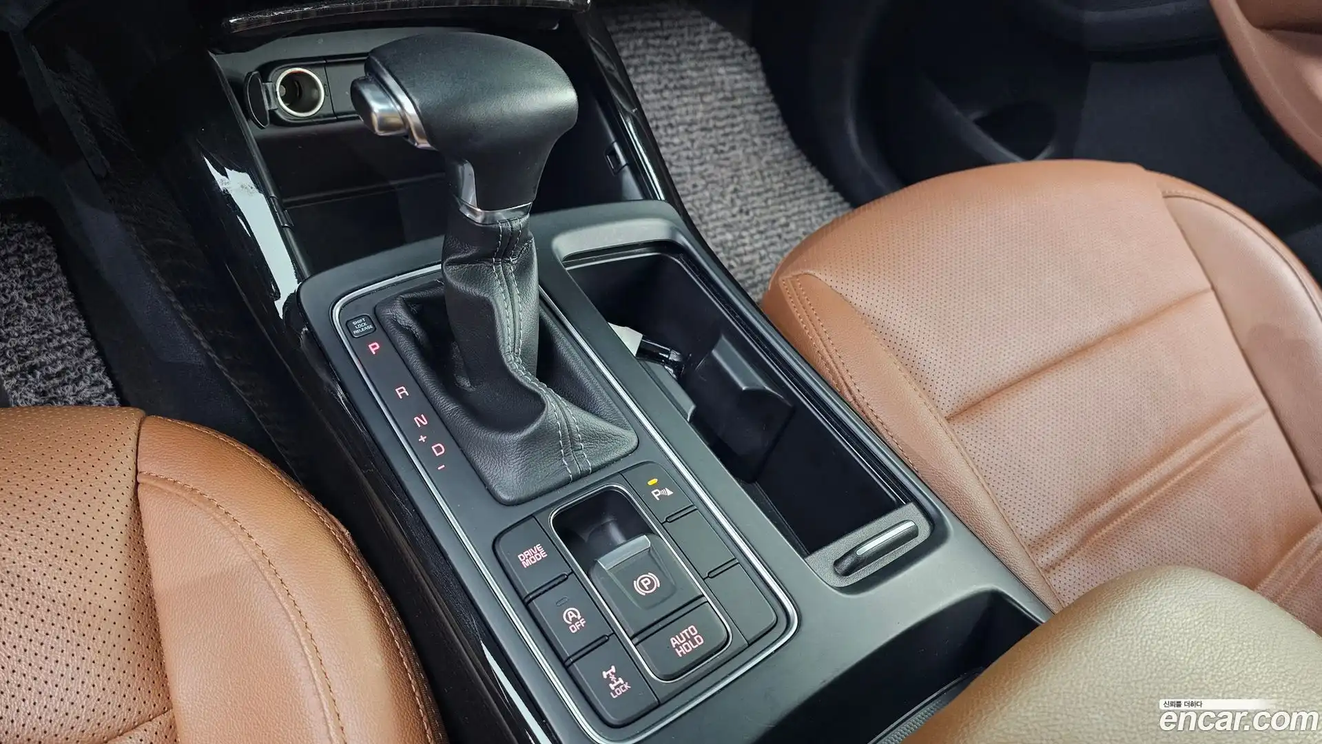 Sorento Kia 2018.1-INNER-009