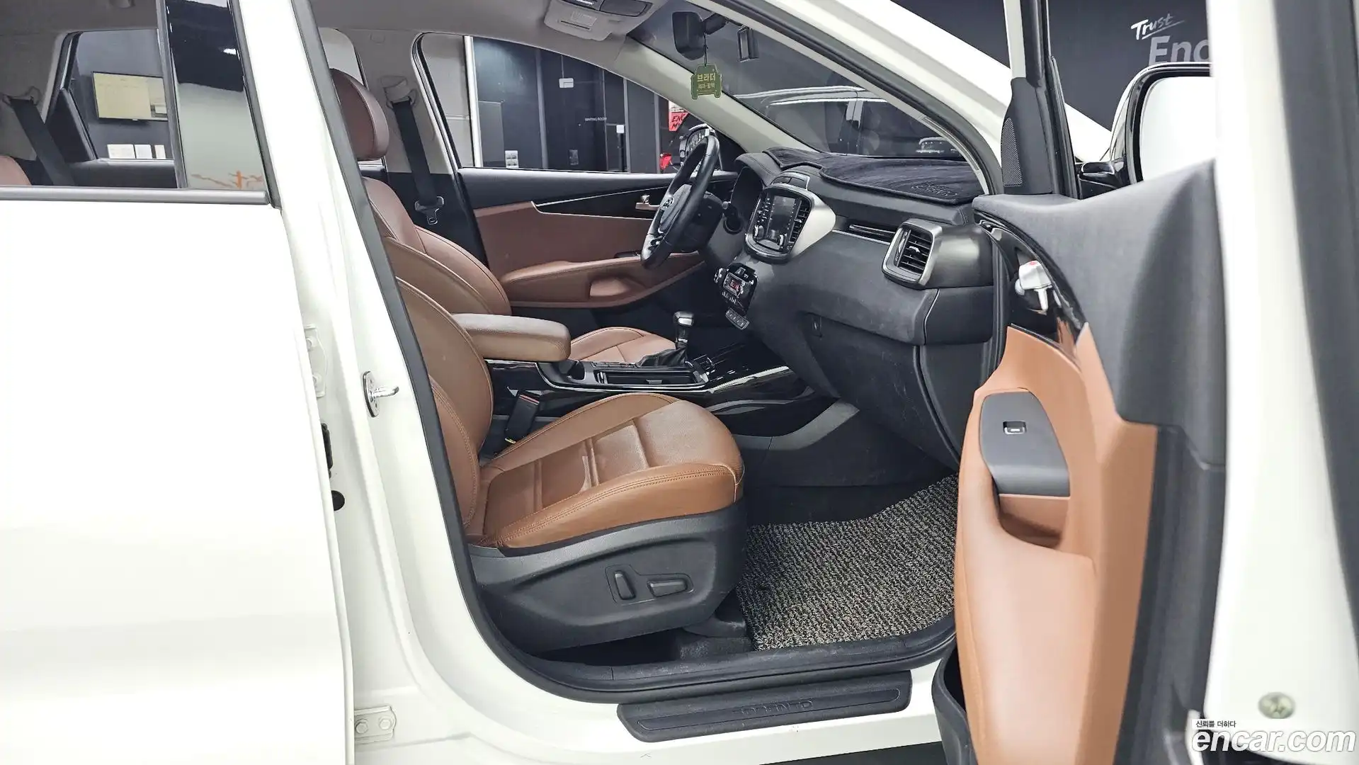 Sorento Kia 2018.1-INNER-036