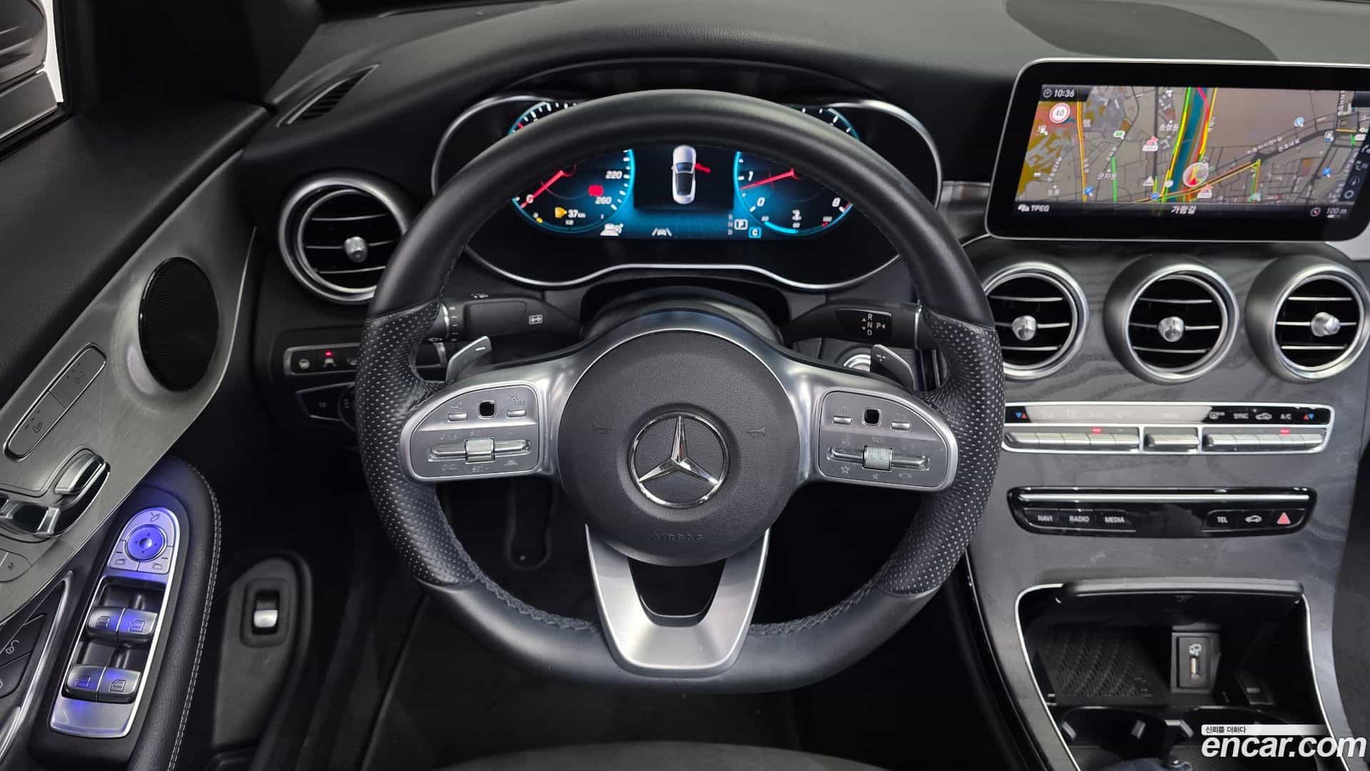 C-Class Mercedes-Benz 2021.1-OPTION-017
