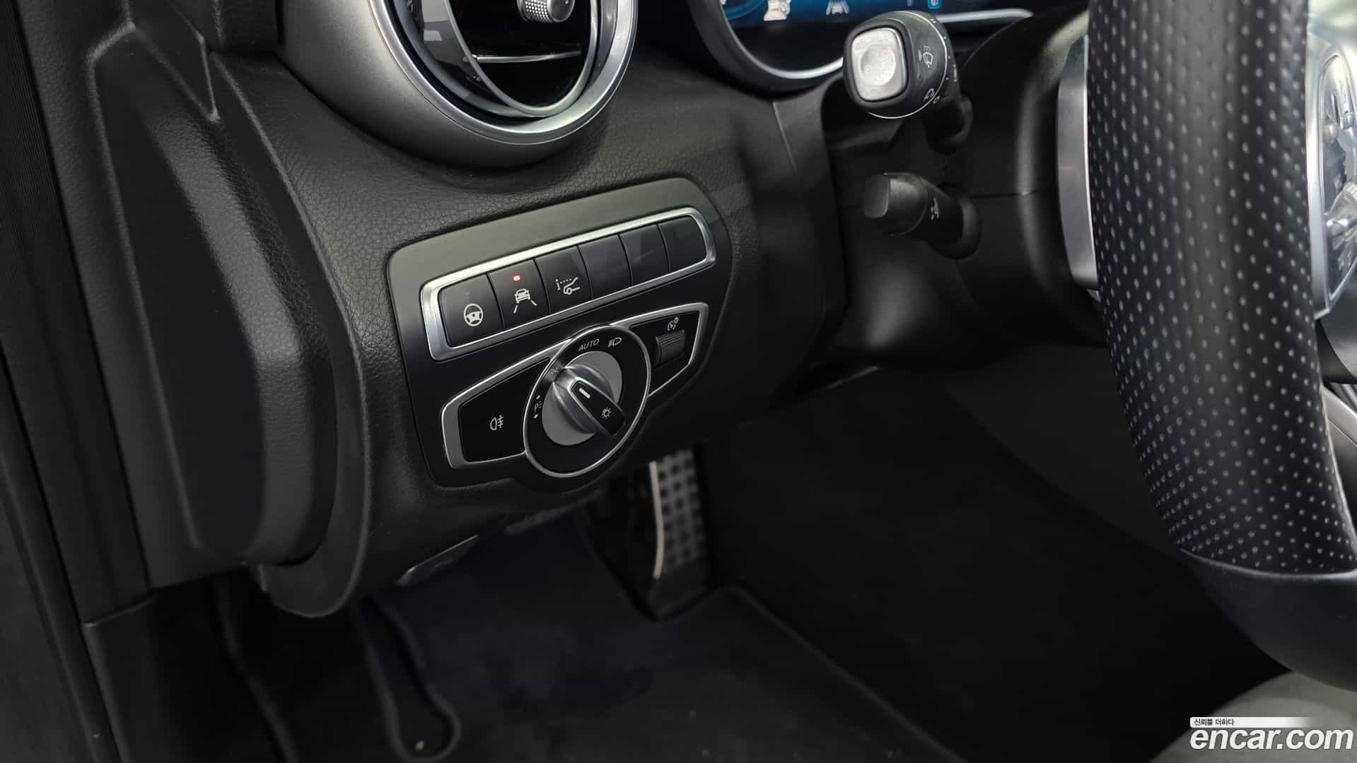 C-Class Mercedes-Benz 2021.1-OPTION-018