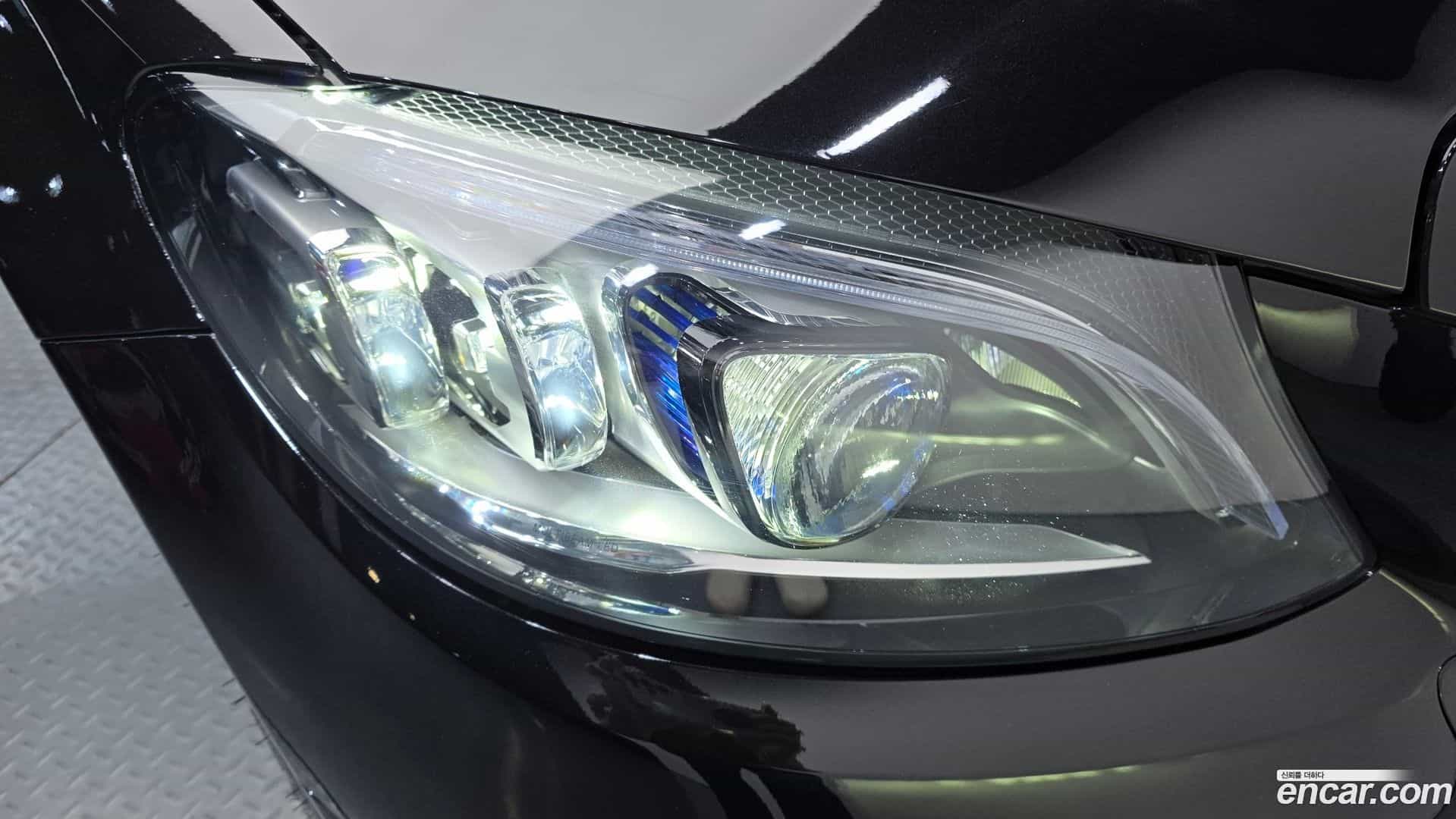 C-Class Mercedes-Benz 2021.1-OUTER-032